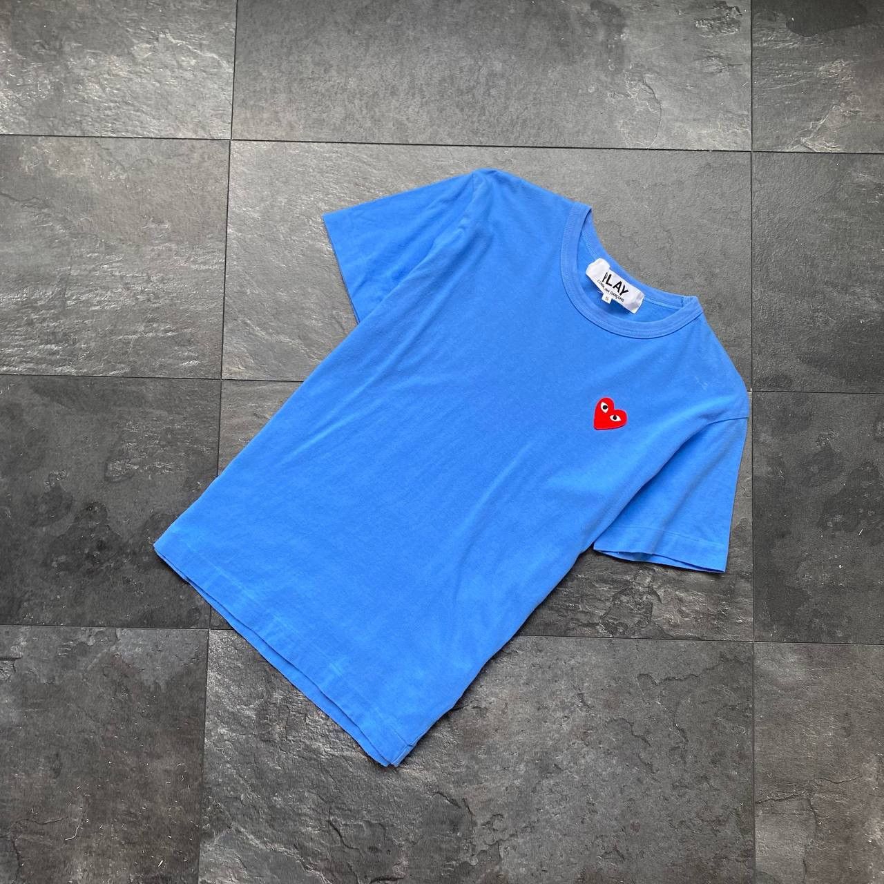 Comme des Garcons Comme des garçons play tee shirt Size US S / EU 44-46 / 1 - 1 Thumbnail