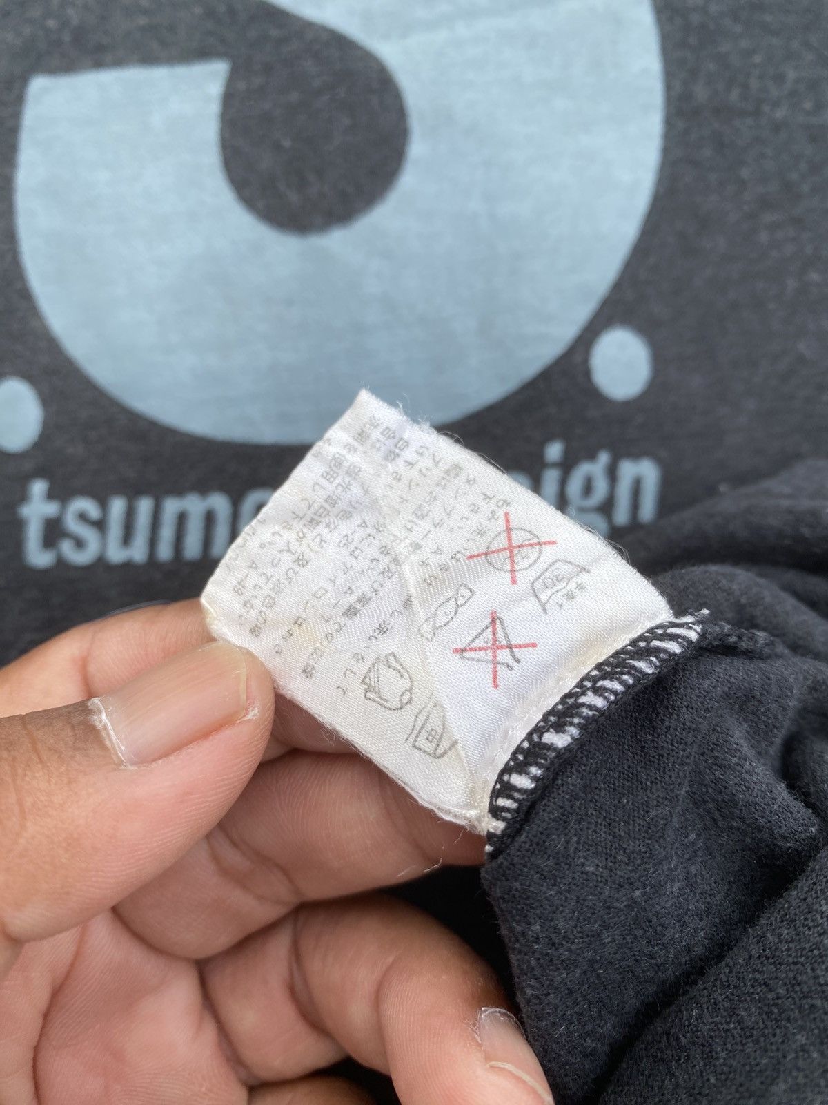Issey Miyake Vintage Rare Issey Miyake x Tsumori Chisato Big Logo Tshirt Size US S / EU 44-46 / 1 - 16 Thumbnail
