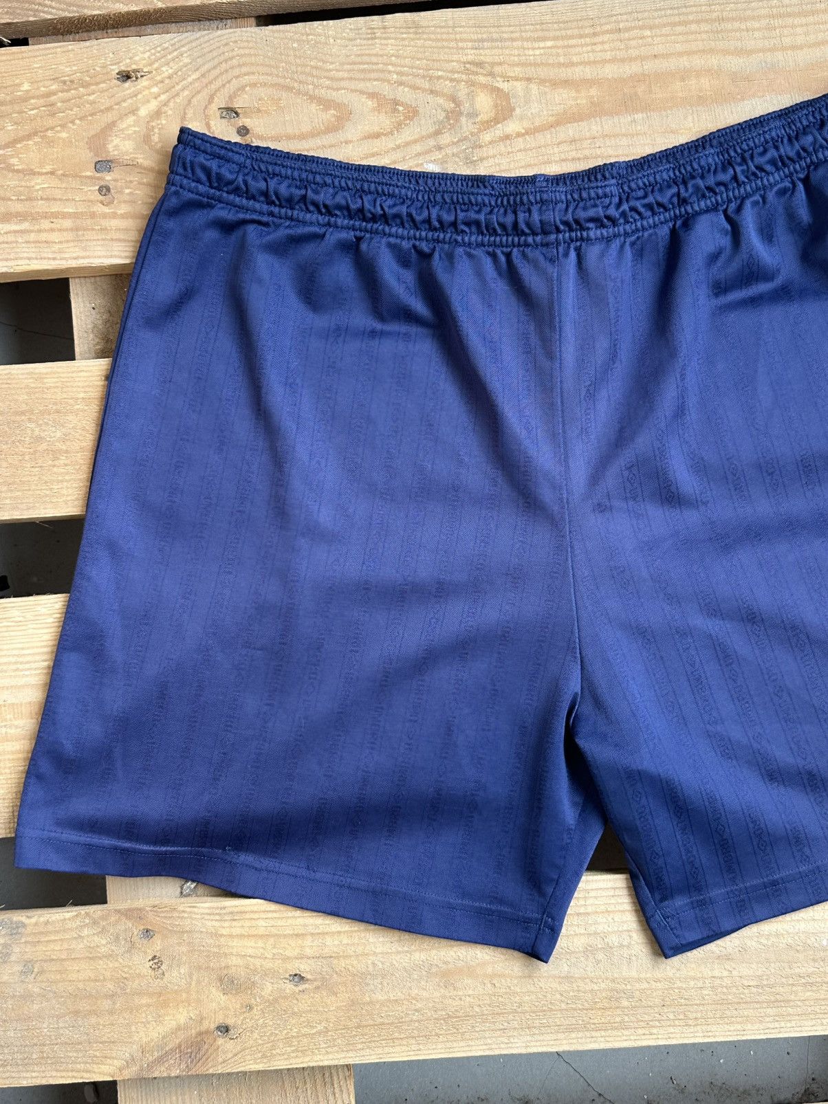Umbro Vintage Umbro Stripped Jersey Shorts Size US 34 / EU 50 - 4 Thumbnail