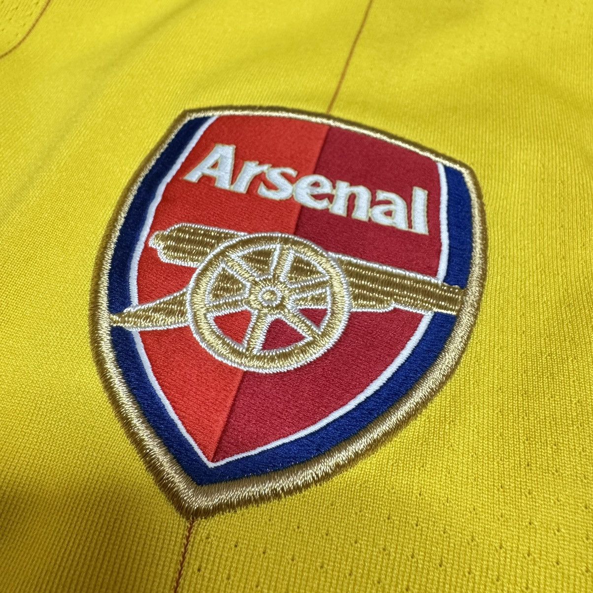 Nike Arsenal 10/11 away shirt #52 Bendtner Size US M / EU 48-50 / 2 - 6 Thumbnail