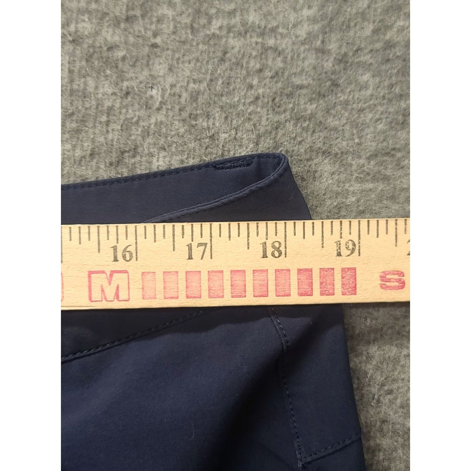 Eddie Bauer Eddie Bauer Travex Capris Womens 14 Regular Capri Casual Travel Workwear Blue Polyester Spandex Moisture Wicking Pockets Quad Zip Front Button Logo Size ONE SIZE - 3 Thumbnail
