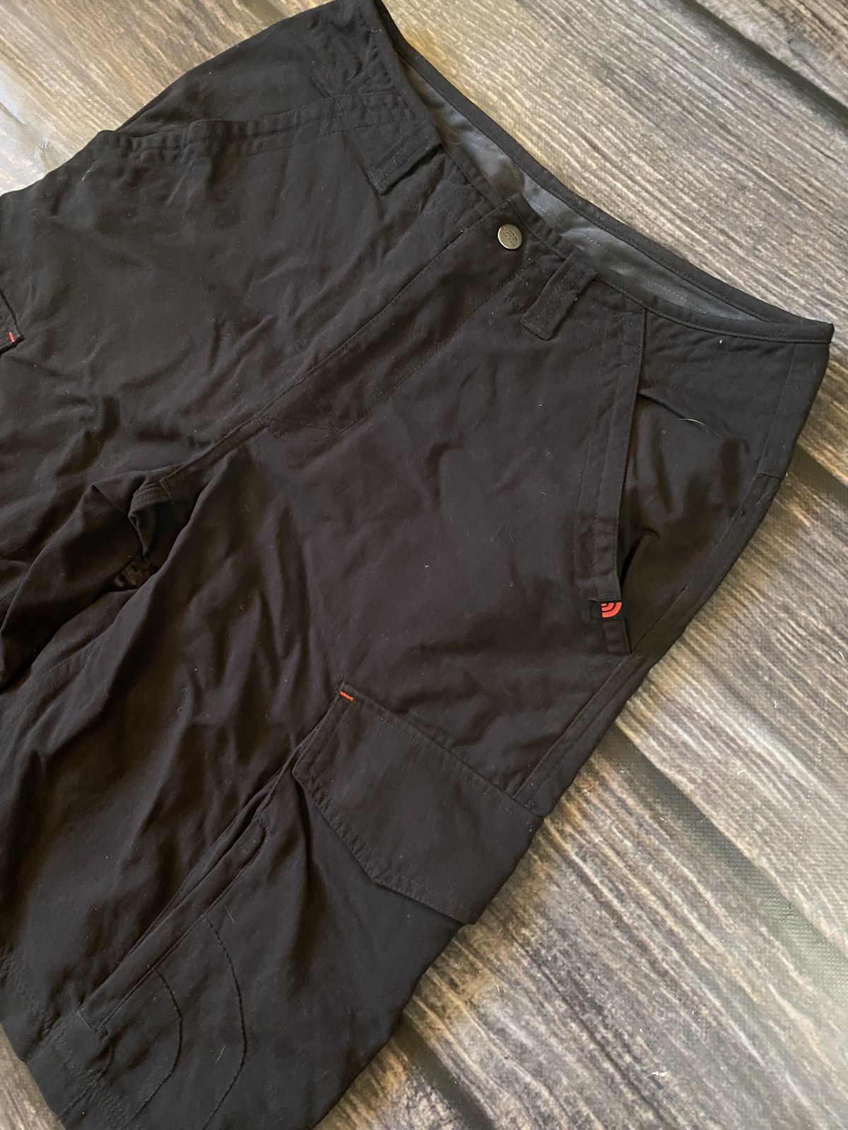 The North Face North Face Nylon Shorts Size US 30 / EU 46 - 2 Thumbnail