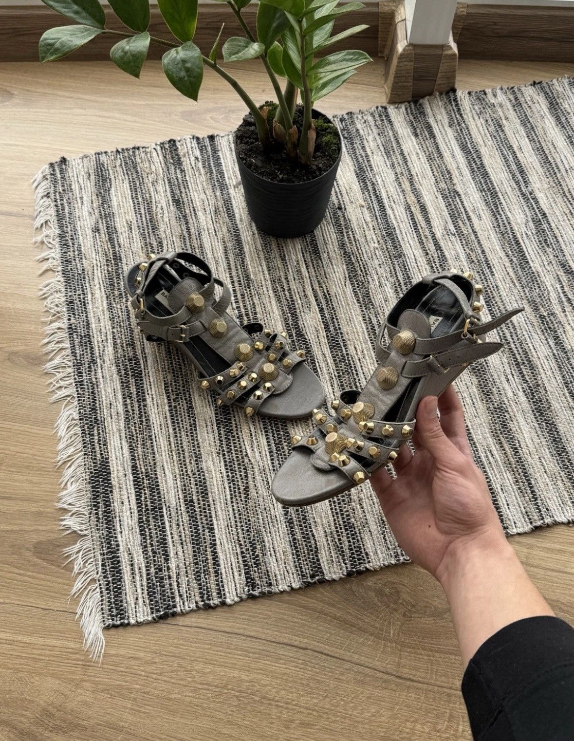 Balenciaga Balenciaga Gris Pyrite Studded Sandals Lambskin Womans 39 Size US 9 / IT 39 - 2 Thumbnail