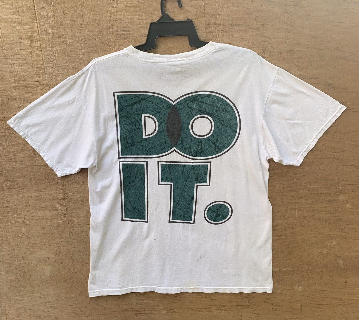 Nike × Vintage Distressed Dirty Vintage Nike JUST DO IT Big Spell T Shirt Size US M / EU 48-50 / 2 - 6 Thumbnail