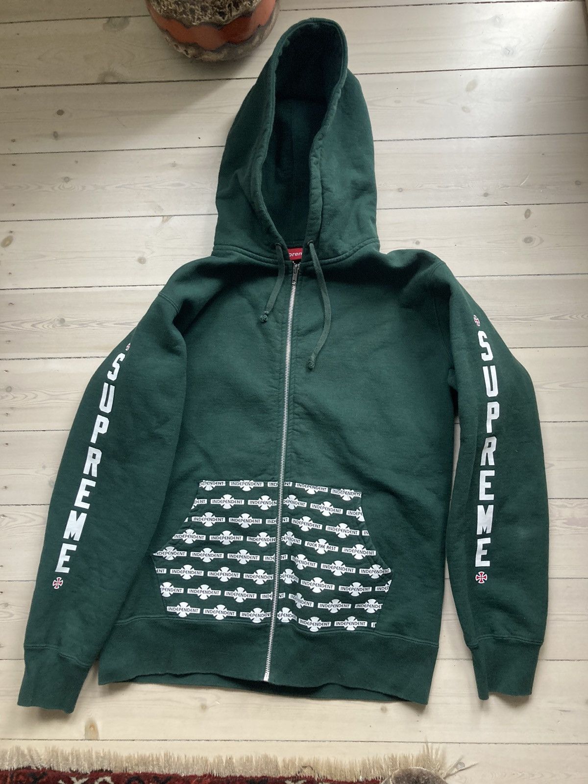 Supreme Supreme x Independent Green Zip Hoodie | Grailed