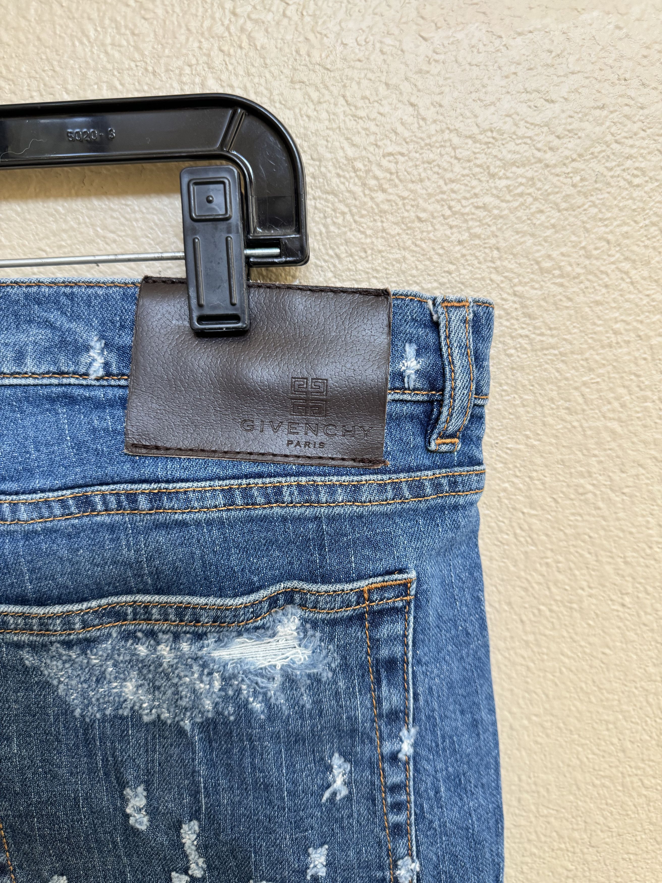 Givenchy Givenchy Distressed Blue Denim Jeans Size 36 Size US 36 / EU 52 - 4 Thumbnail