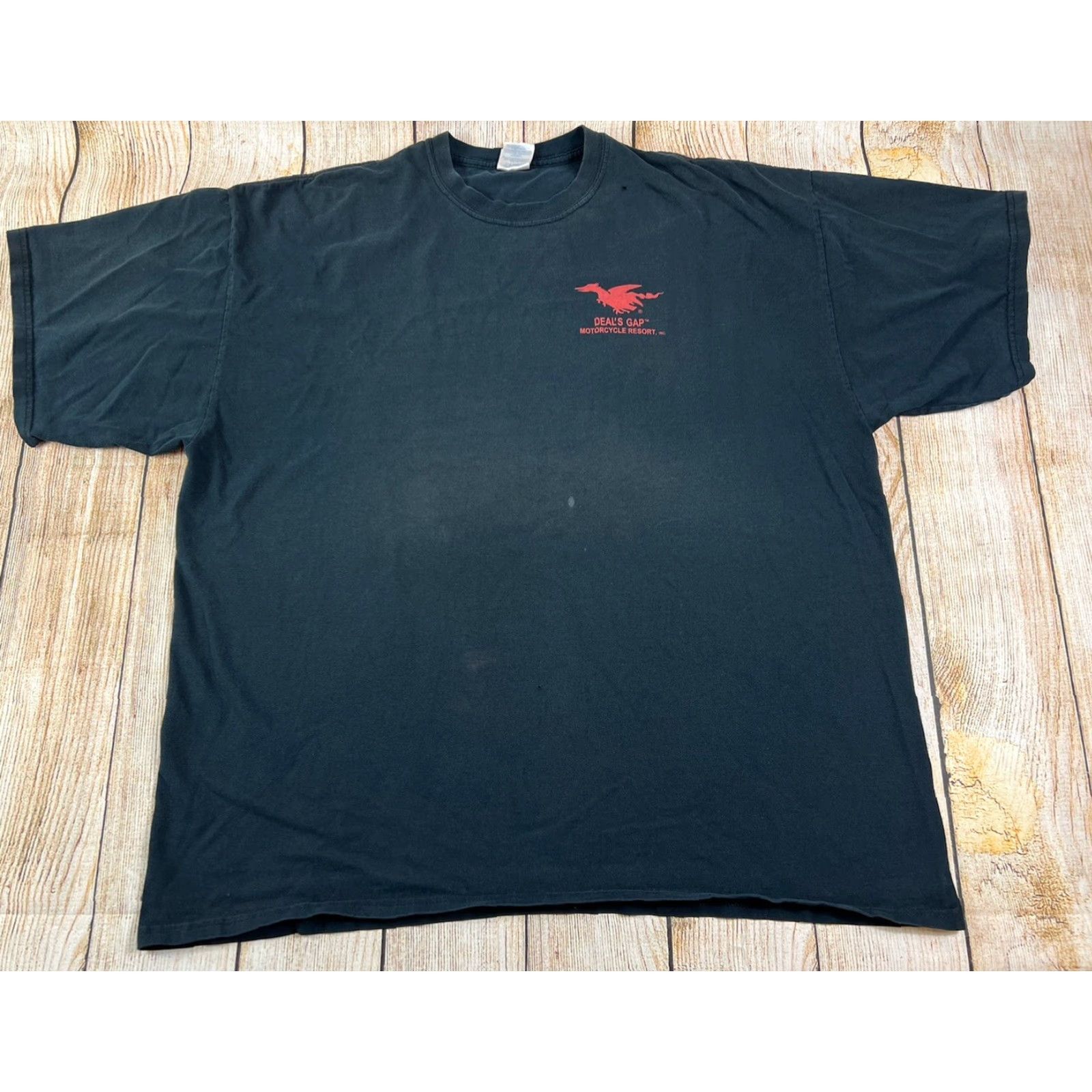 Gildan VINTAGE Distressed Deals Gap The Dragon Motorcycle Resort Biker T Shirt 2XL Size US XXL / EU 58 / 5 - 2 Thumbnail