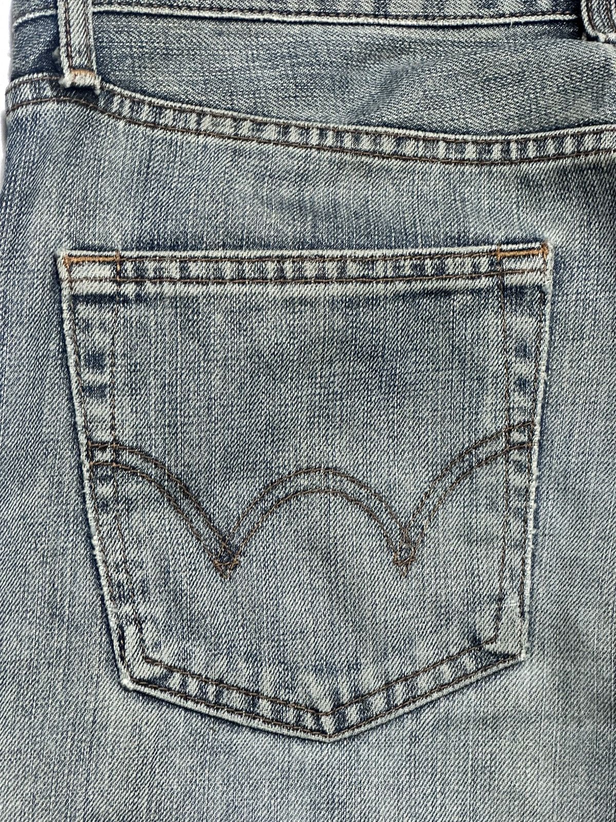 Edwin Edwin 503 Straight Cut Vintage Distressed look with Bluewash Size US 30 / EU 46 - 7 Thumbnail