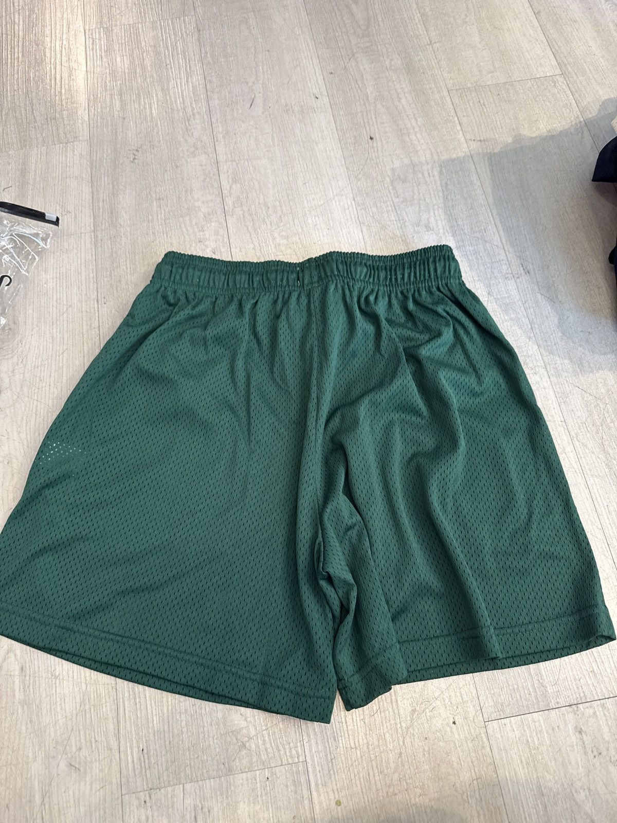 Eric Emanuel × NFL Eric Emanuel x NFL eagles green shorts Size US 34 / EU 50 - 2 Thumbnail