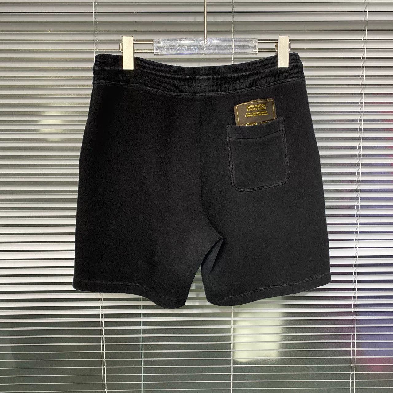 Louis Vuitton Louis Vuitton Casual Shorts Size US 36 / EU 52 - 1 Thumbnail