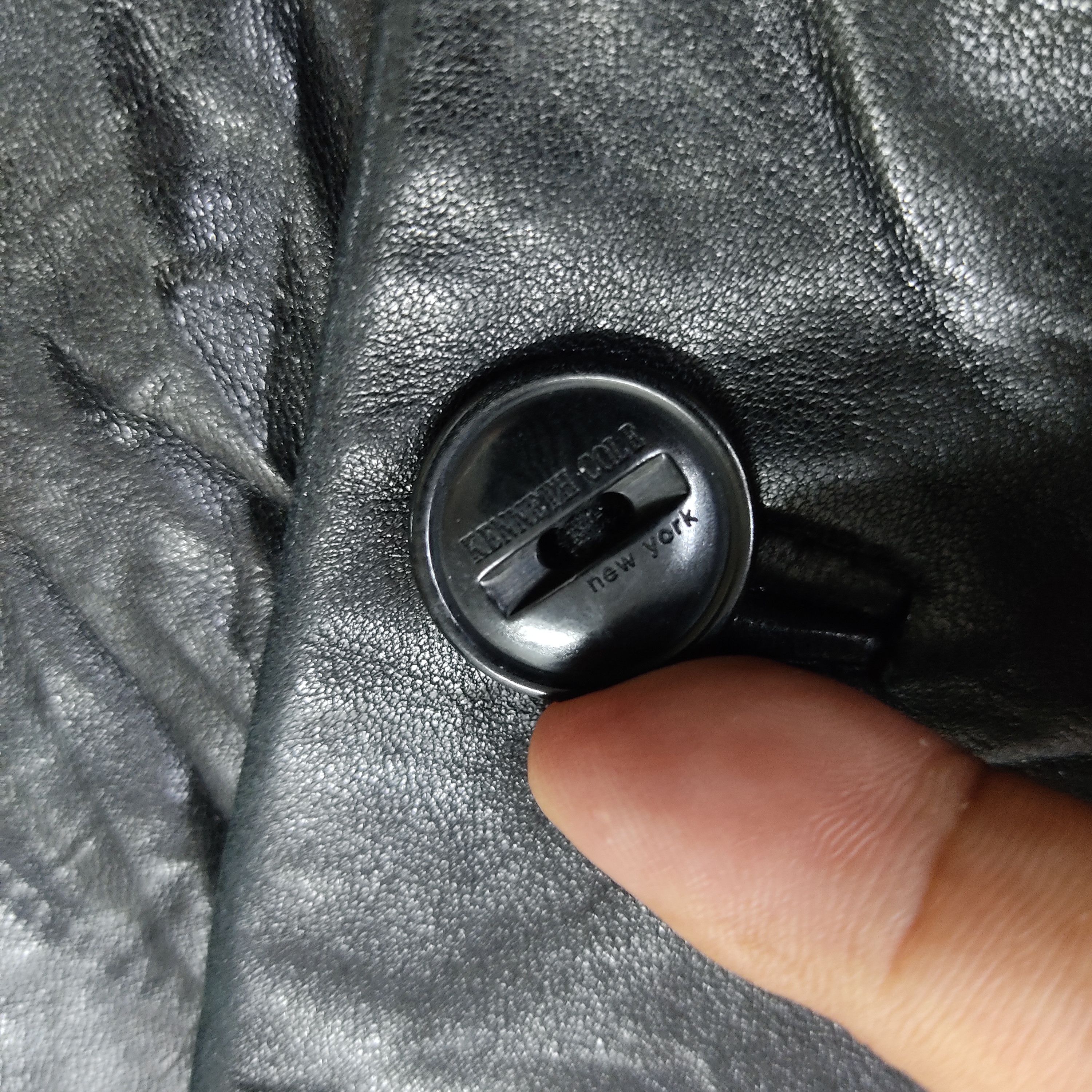 Designer × Kenneth Cole KENNETH COLE 3 Buttons Distressed Leather Jacket Size US L / EU 52-54 / 3 - 9 Thumbnail