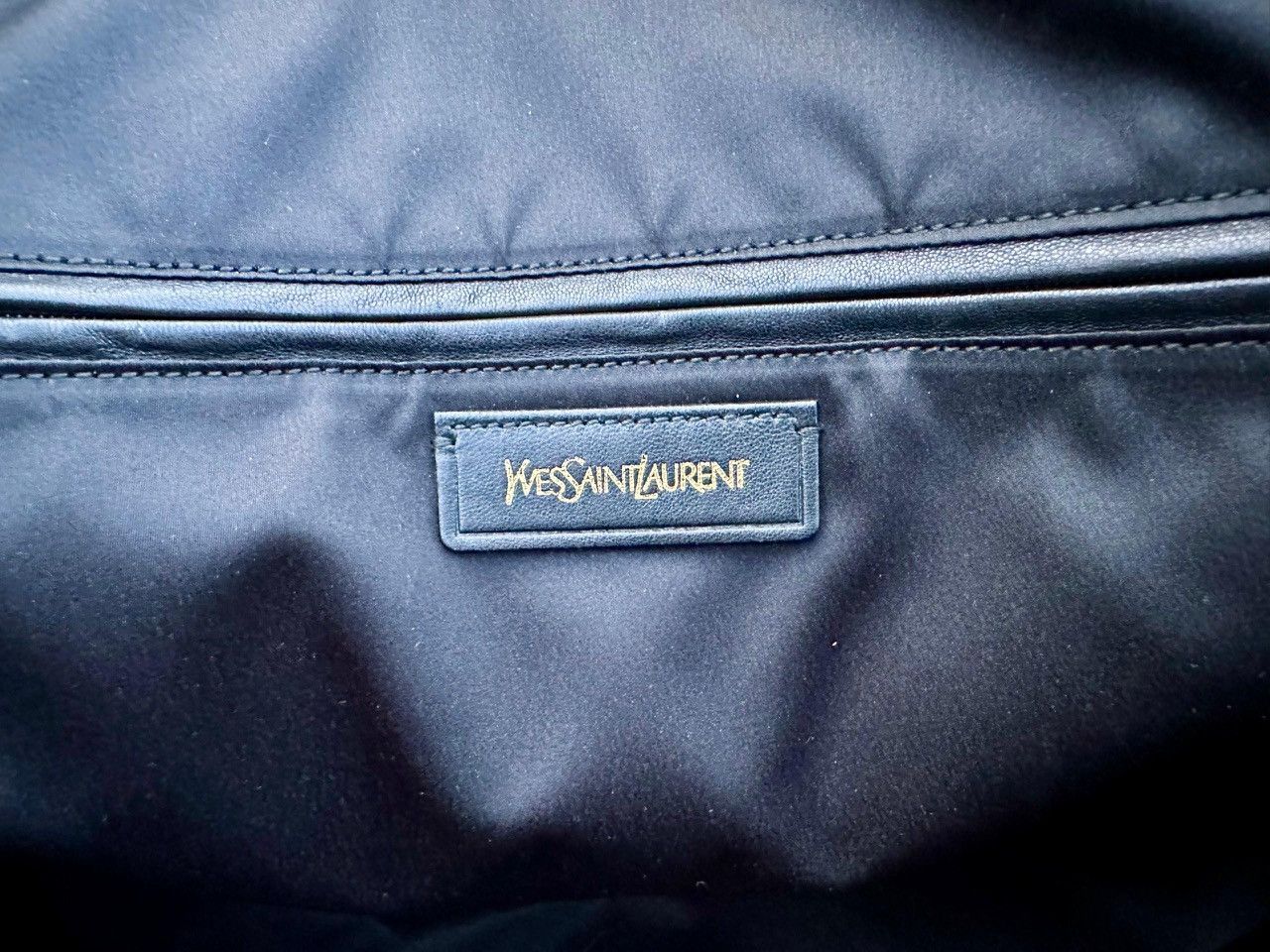 Yves Saint Laurent Authentic Yves Saint Laurent YSL Leather Muse Large Tote Bag Size ONE SIZE - 5 Thumbnail