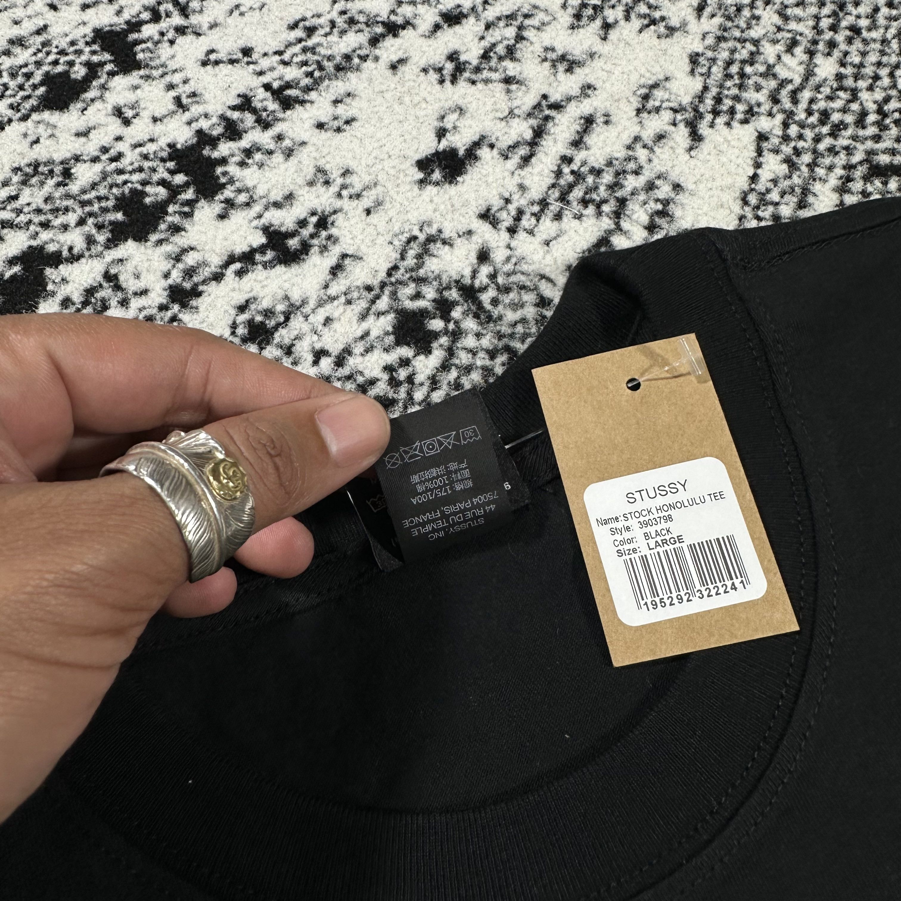 Stussy RARE STUSSY HONOLULU TEE IN BLACK - LARGE Size US L / EU 52-54 / 3 - 7 Thumbnail