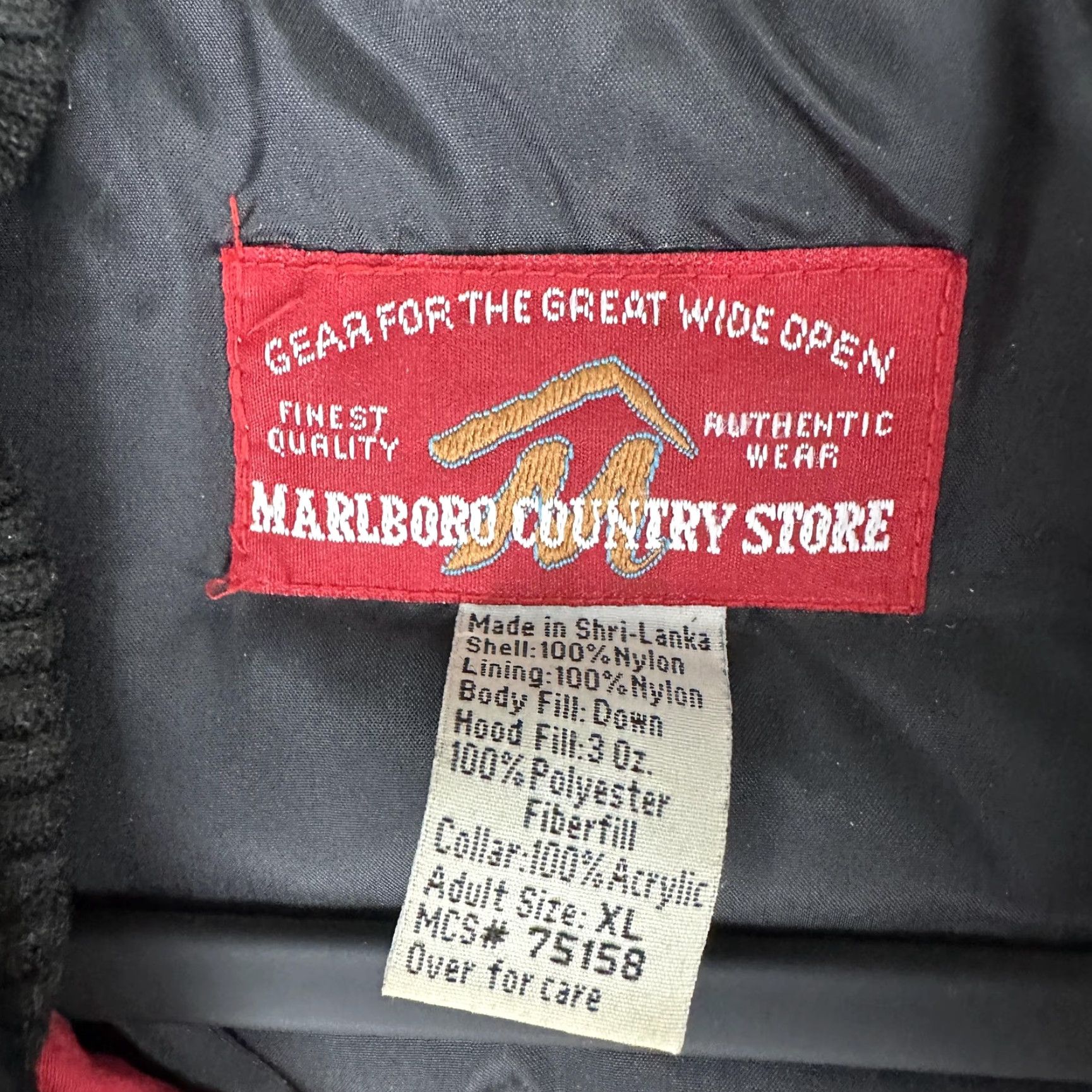 Marlboro VINTAGE Marlboro Country Store Jacket Mens XL Red Down Puffer Coat Outdoors 90s MCS 75158 1990s Winter Size US XL / EU 56 / 4 - 6 Thumbnail