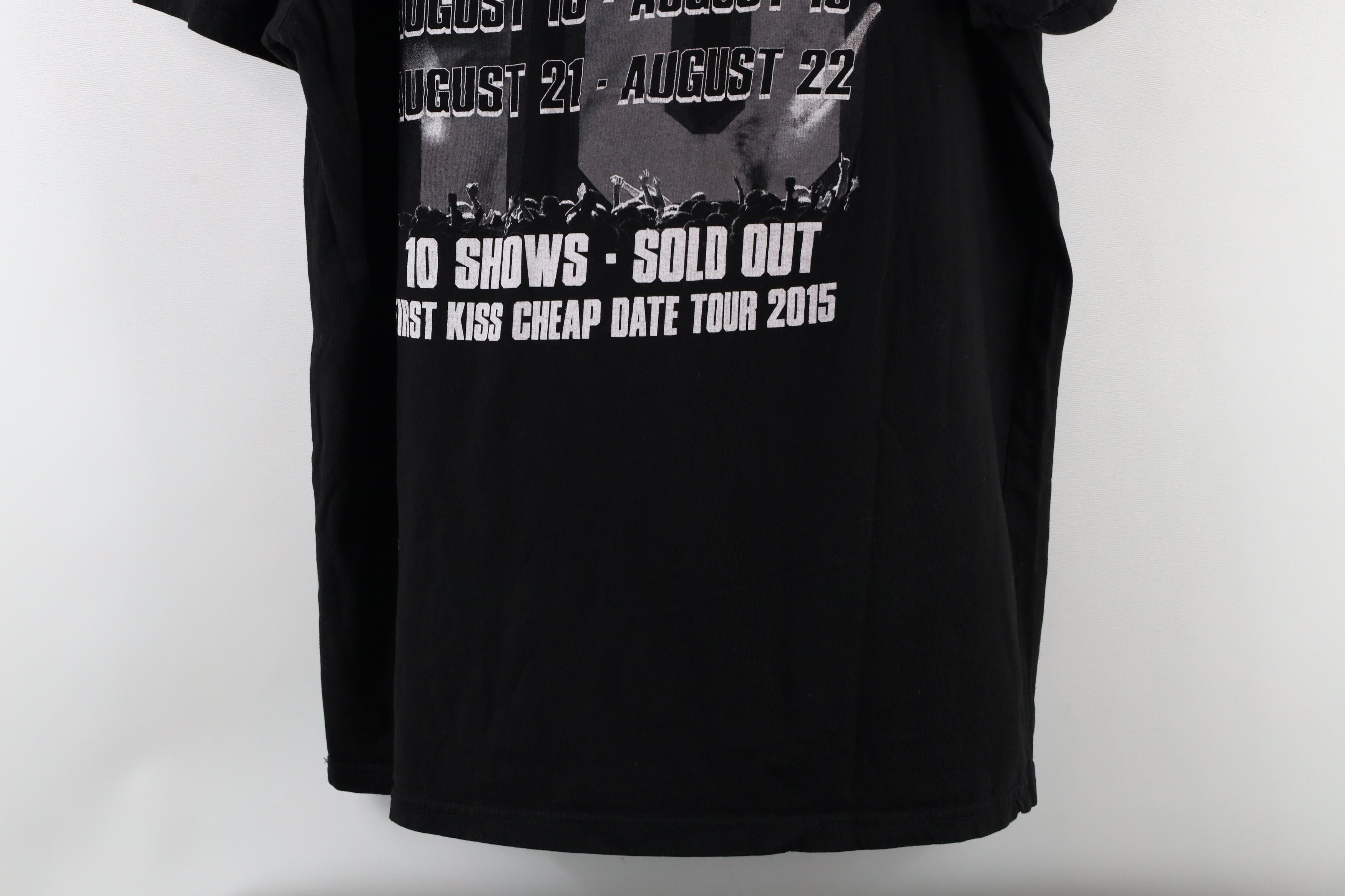 Vintage Y2K First Kiss Cheap Date Tour Kid Rock Band T-Shirt Black Size US XL / EU 56 / 4 - 12 Thumbnail