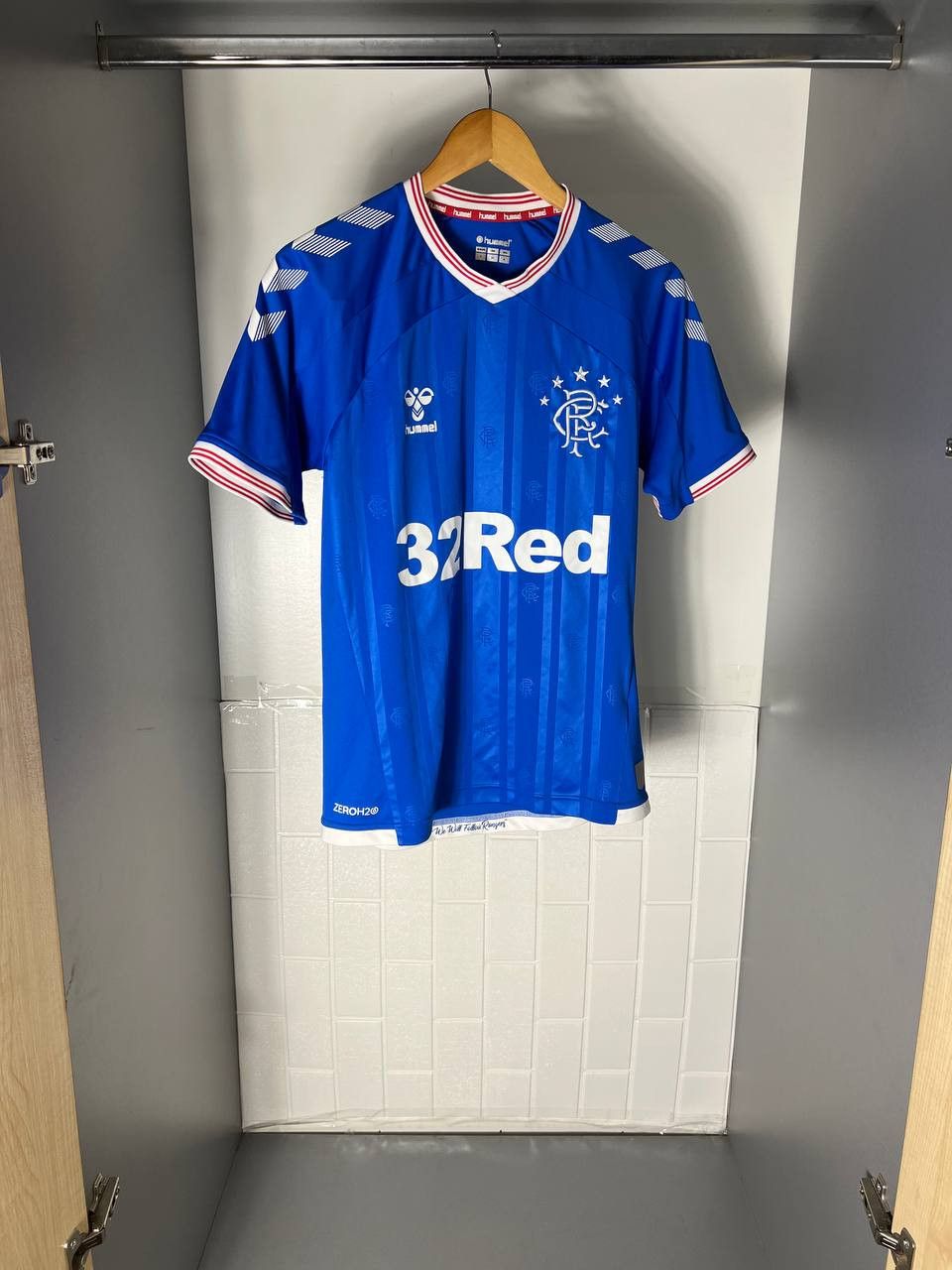 Hummel VINTAGE HUMMEL FC RANGERS SCOTLAND SOCCER JERSEY RETRO Y2K Size US S / EU 44-46 / 1 - 4 Thumbnail