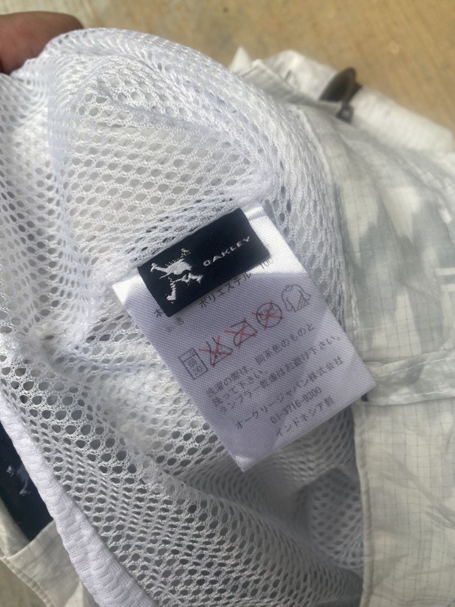 Oakley Oakley Printed Shorts Size US 33 - 12 Thumbnail