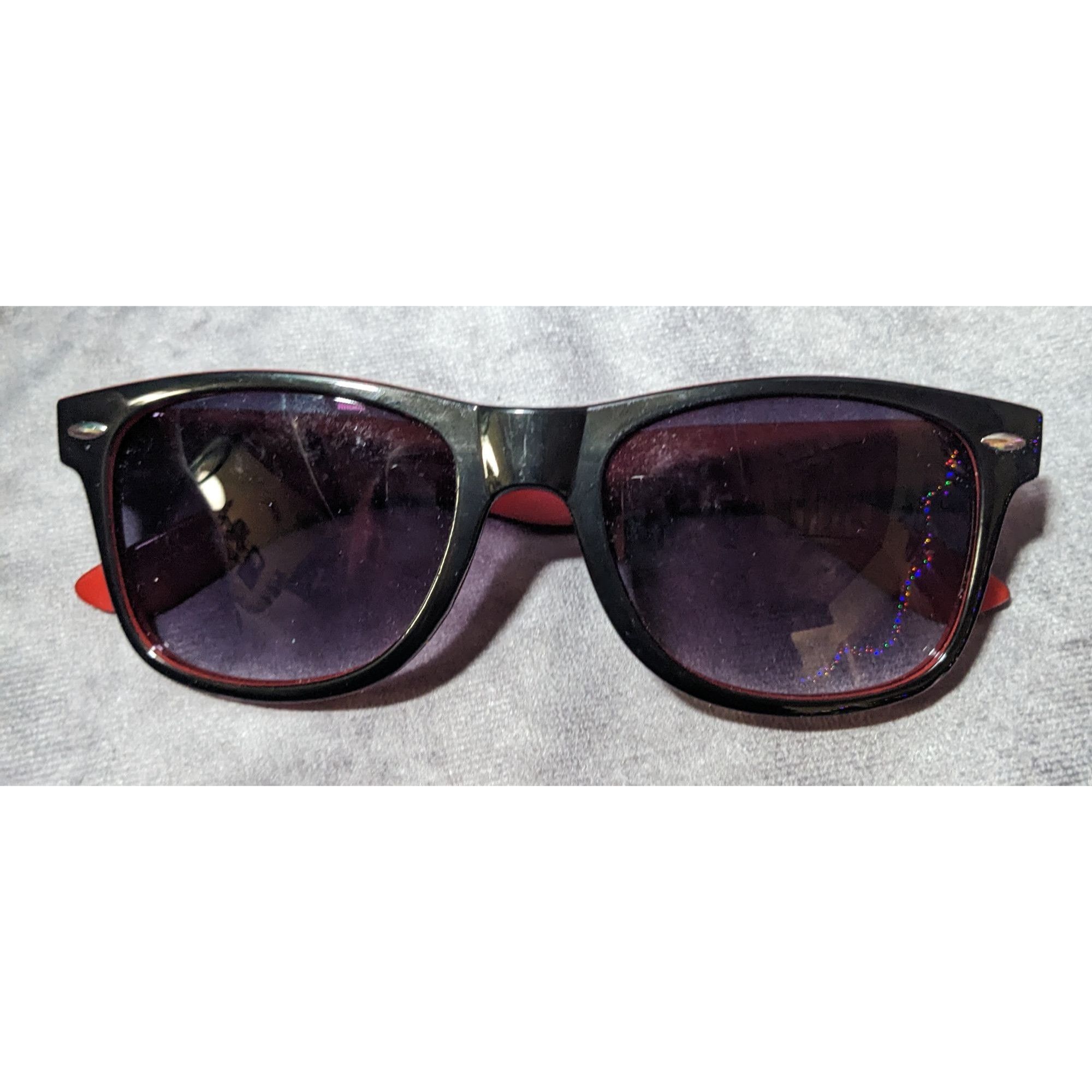 Other Red And Black Classic Retro GAF Branded Sunglasses Size ONE SIZE - 5 Thumbnail