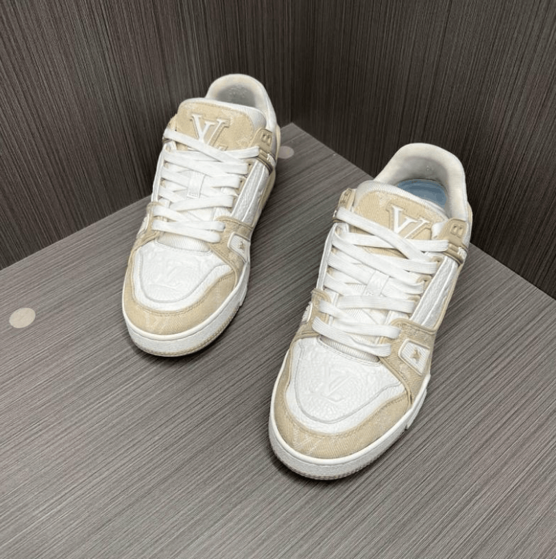 Louis Vuitton Louis Vuitton Low-Top Sneakers Size US 8 / IT 38 - 1 Thumbnail