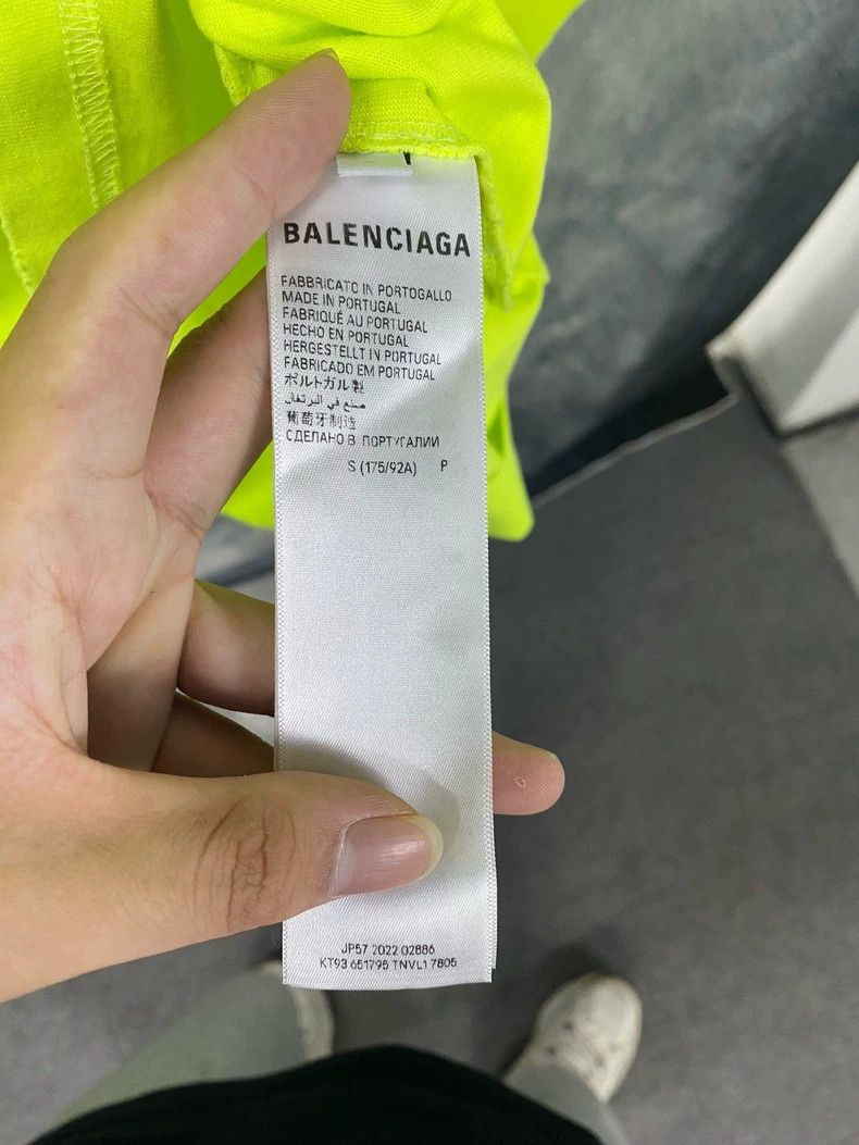Balenciaga Balenciaga Green chest logo printed round neck long sleeve Size US S / EU 44-46 / 1 - 5 Thumbnail