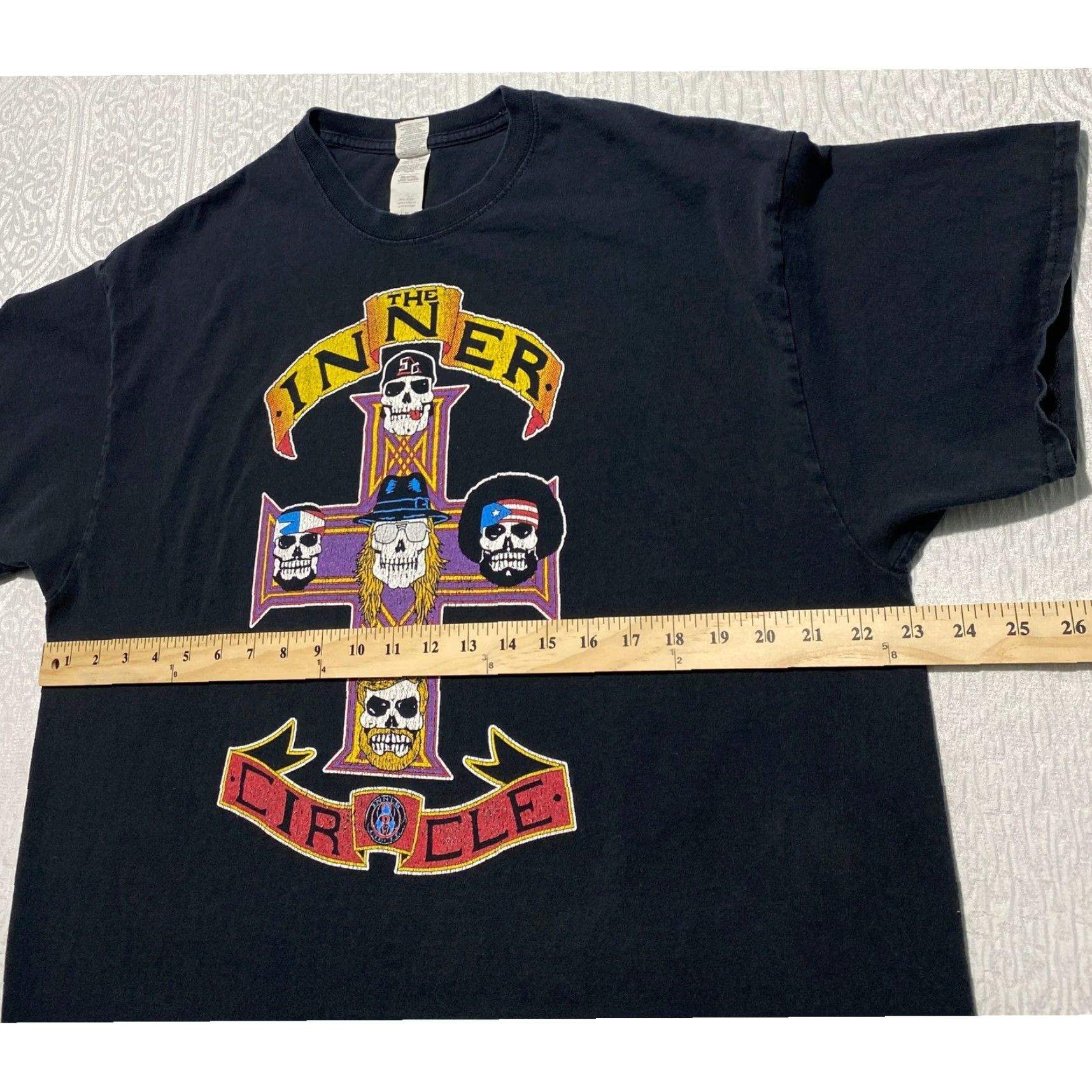 Gildan Gildan T-Shirt Mens XL Black Graphic Tee Inner Circle Cross Skulls Wrestling Punk Comics Retro Logo Crew Neck Short Sleeve Size US XL / EU 56 / 4 - 7 Thumbnail