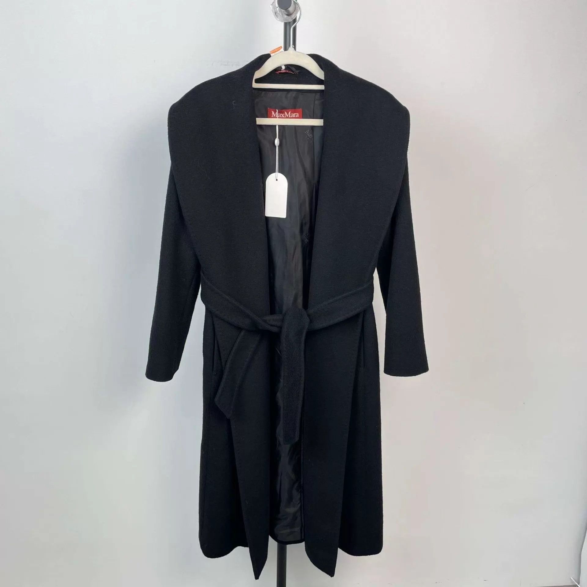 Weekend Max Mara Weekend Max Mara 99 New Wool Black Coat Size 150 US0 Size XS / US 0-2 / IT 36-38 - 1 Thumbnail