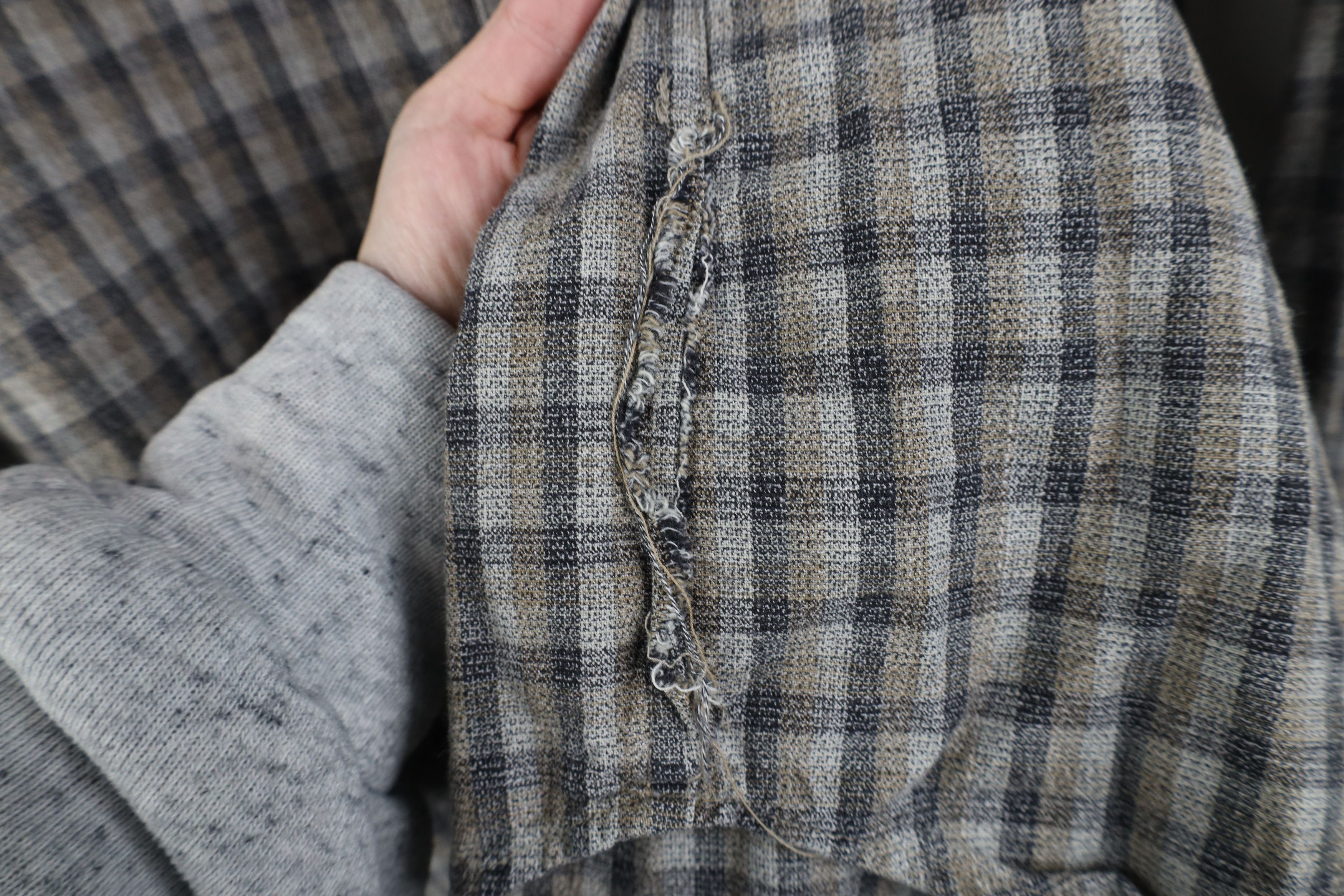 Vintage Vintage 90s Streetwear Knit Collared Button Shirt Plaid Size US XL / EU 56 / 4 - 7 Thumbnail