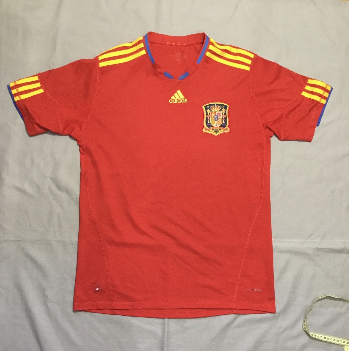 Adidas Vintage 2009 Red Adidas Spain National Team Home T-Shirt XL Size US XL / EU 56 / 4 - 1 Thumbnail