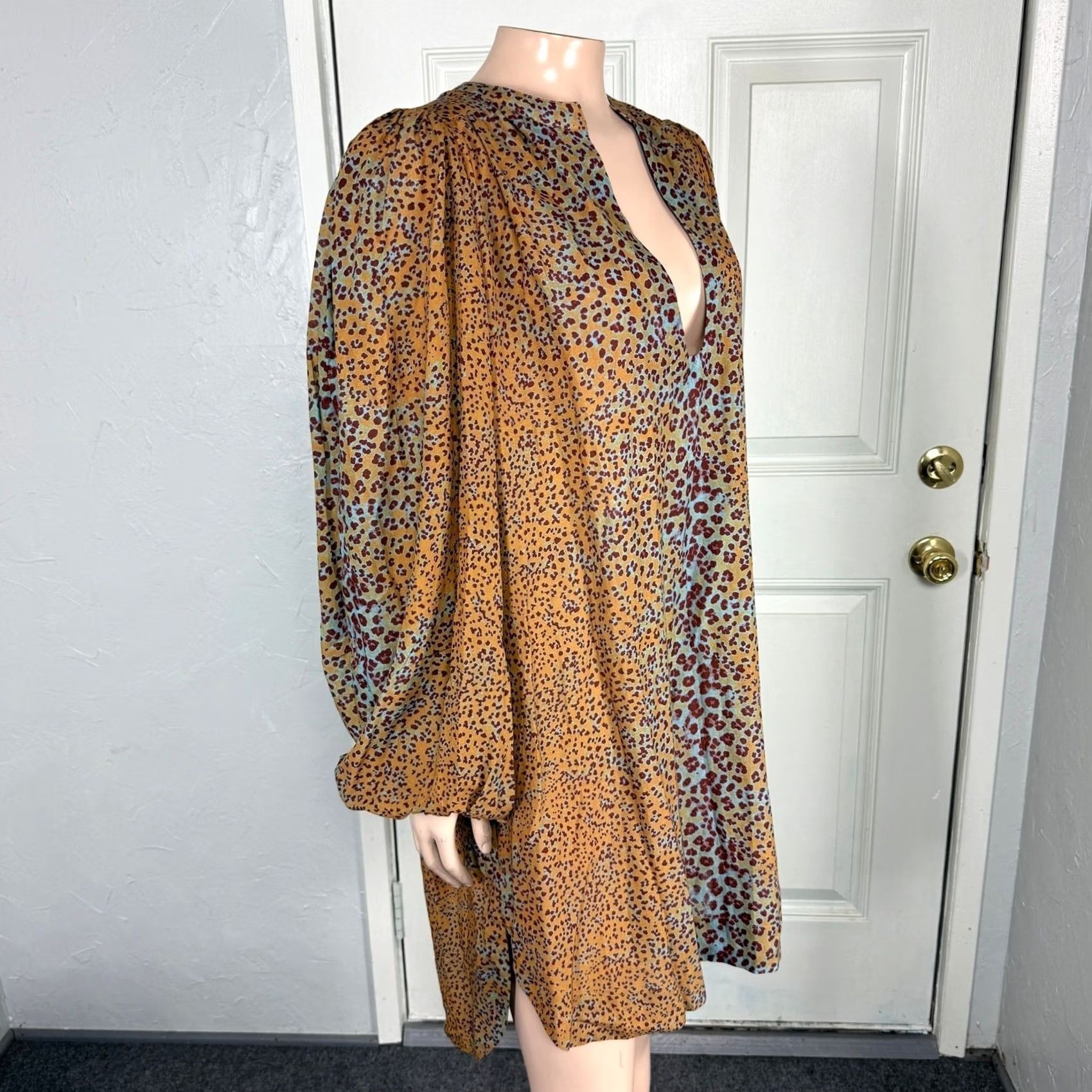 Ulla Johnson Ulla Johnson Dress Mini L/S Balloon Sleeve Blue Animal Print V-Neck M Womens Size M / US 6-8 / IT 42-44 - 5 Thumbnail