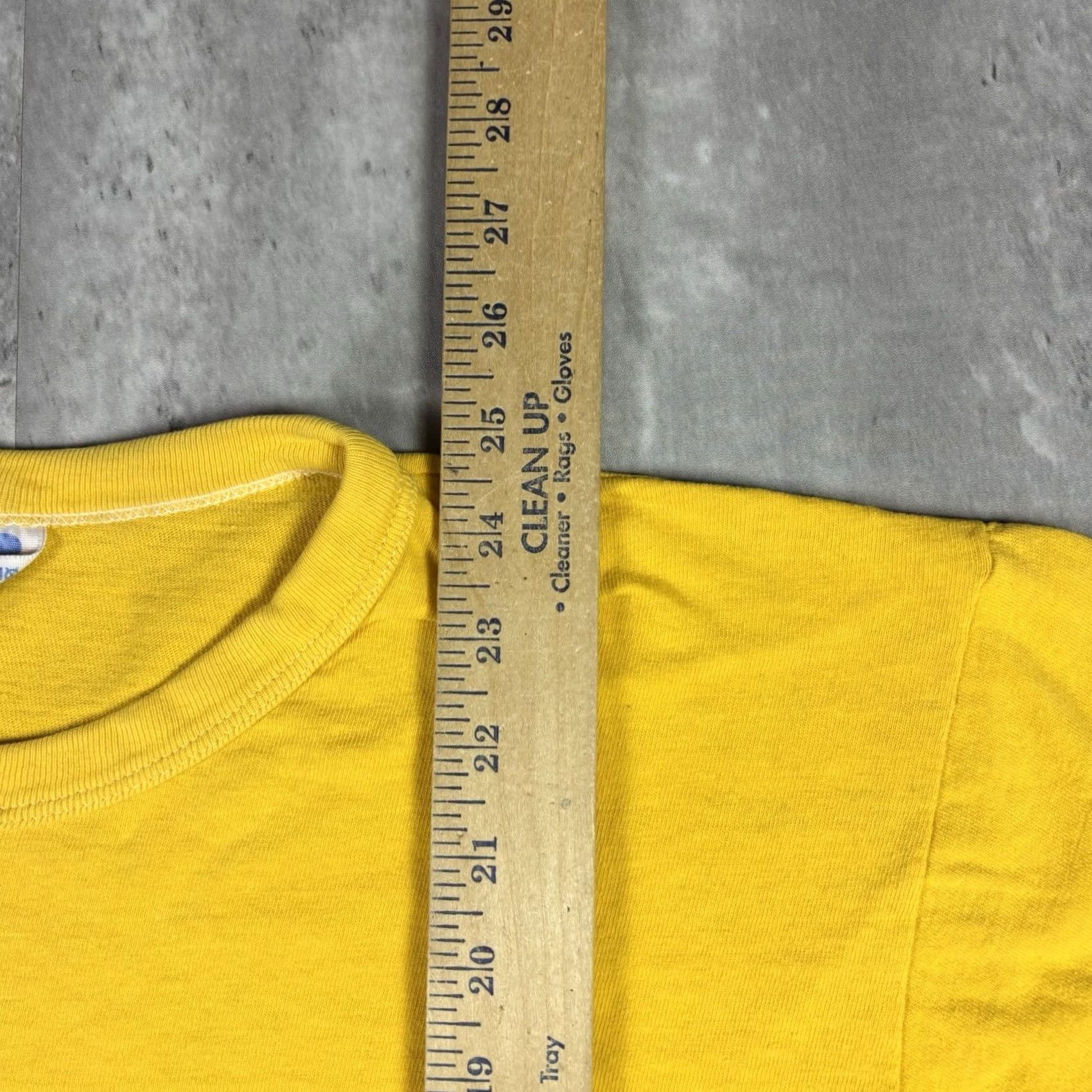 Russell Athletic VINTAGE Russell Athletic Gym T Shirt Yellow 80s Adult L Short Sleeve Crew Neck Cotton Solid Mens Size US L / EU 52-54 / 3 - 4 Thumbnail
