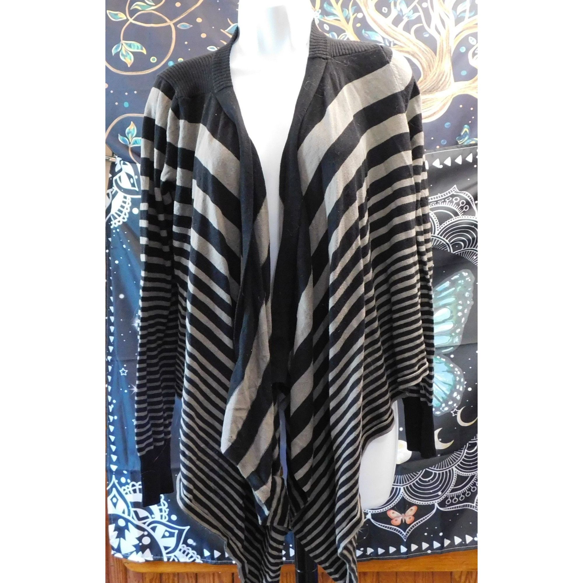 Calvin Klein Calvin Klein Black And Grey Striped Asymmetrical Flyaway Car Size M / US 6-8 / IT 42-44 - 1 Thumbnail