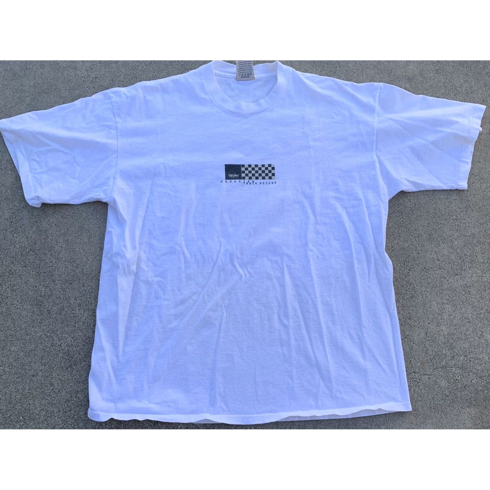 Mossimo VINTAGE Mossimo Limited Edition Graphic t-shirt Unbeaten Track Record Mustang XL Men XL White Graphic Tee 1990s USA Size US XL / EU 56 / 4 - 5 Thumbnail