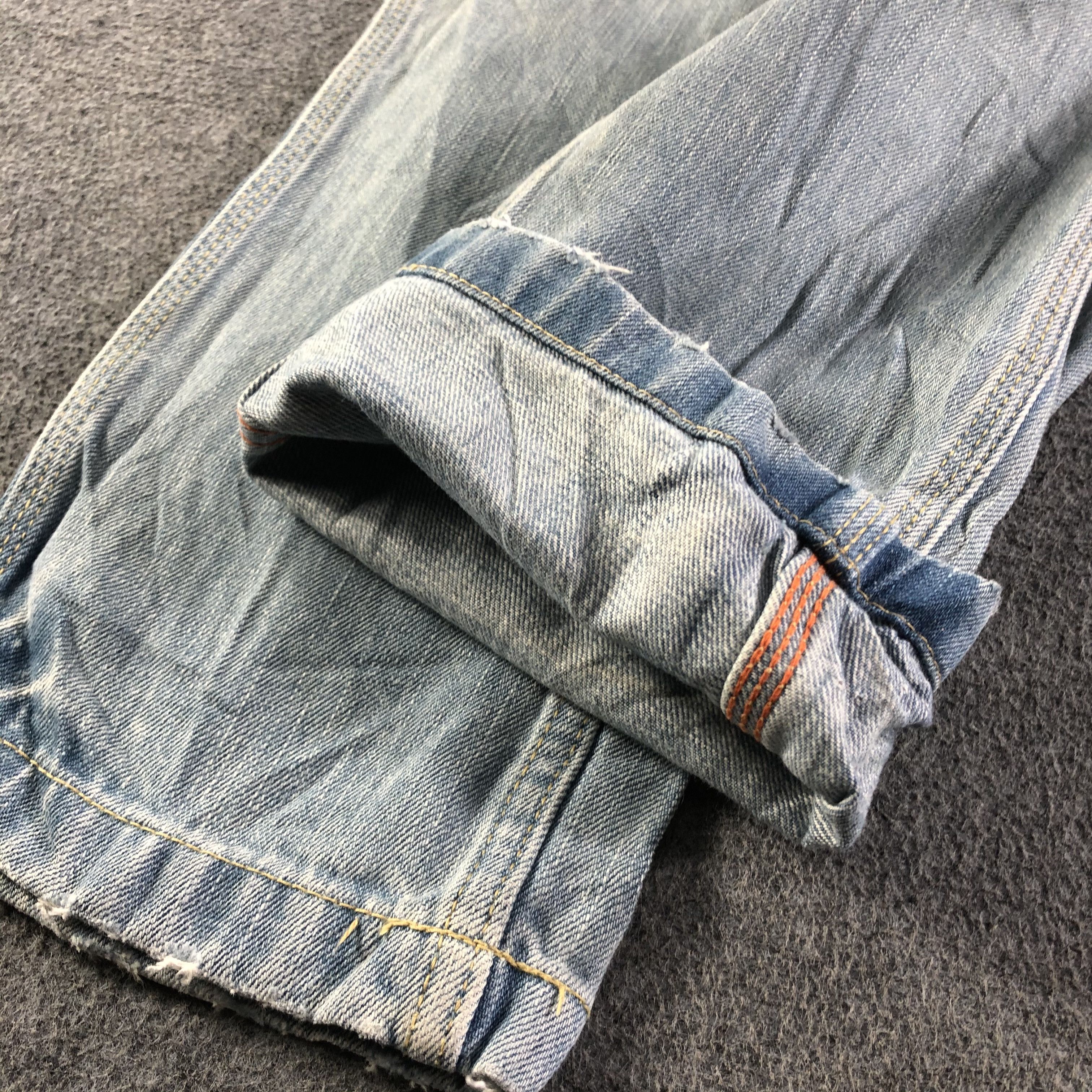Japanese Brand Vintage Light Wash Cube Sugar Jeans-J3991 Size US 31 - 7 Thumbnail