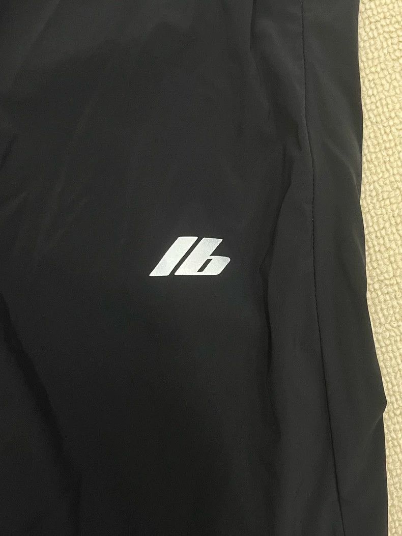 Balenciaga Balenciaga size M Reflective laser pants Size US 26 / EU 42 - 3 Thumbnail