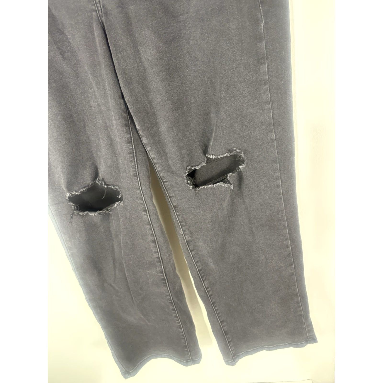 Torrid Torrid Black Wash Perfect Wide Leg Vintage Stretch Distressed Jeans Womens Size 10 Size 32" / US 10 / IT 46 - 3 Thumbnail