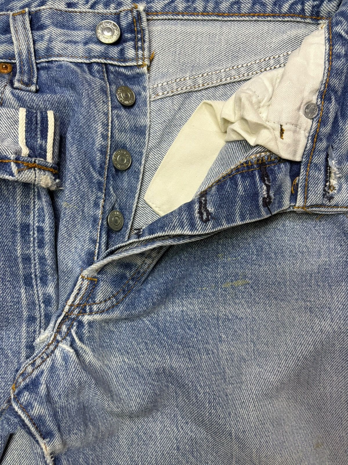 Levi's Vintage 80s Levis 501 Selvedge Distressed Jeans Button 524 Size US 26 / EU 42 - 4 Thumbnail