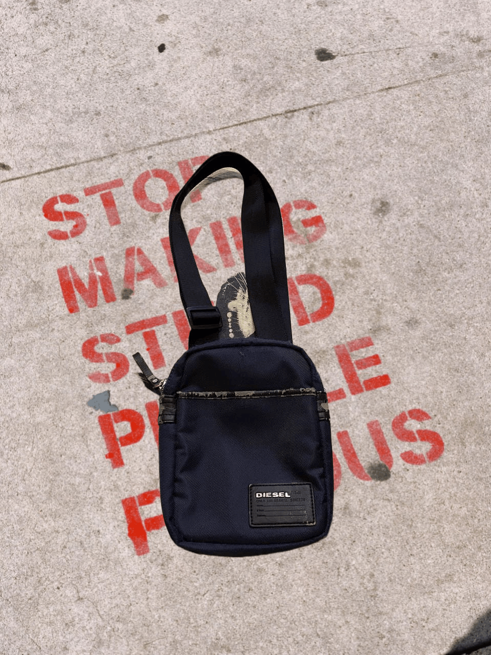 Diesel Vintage Diesel Bag Jeans Avant Garde Japanese Y2K Size ONE SIZE - 1 Thumbnail