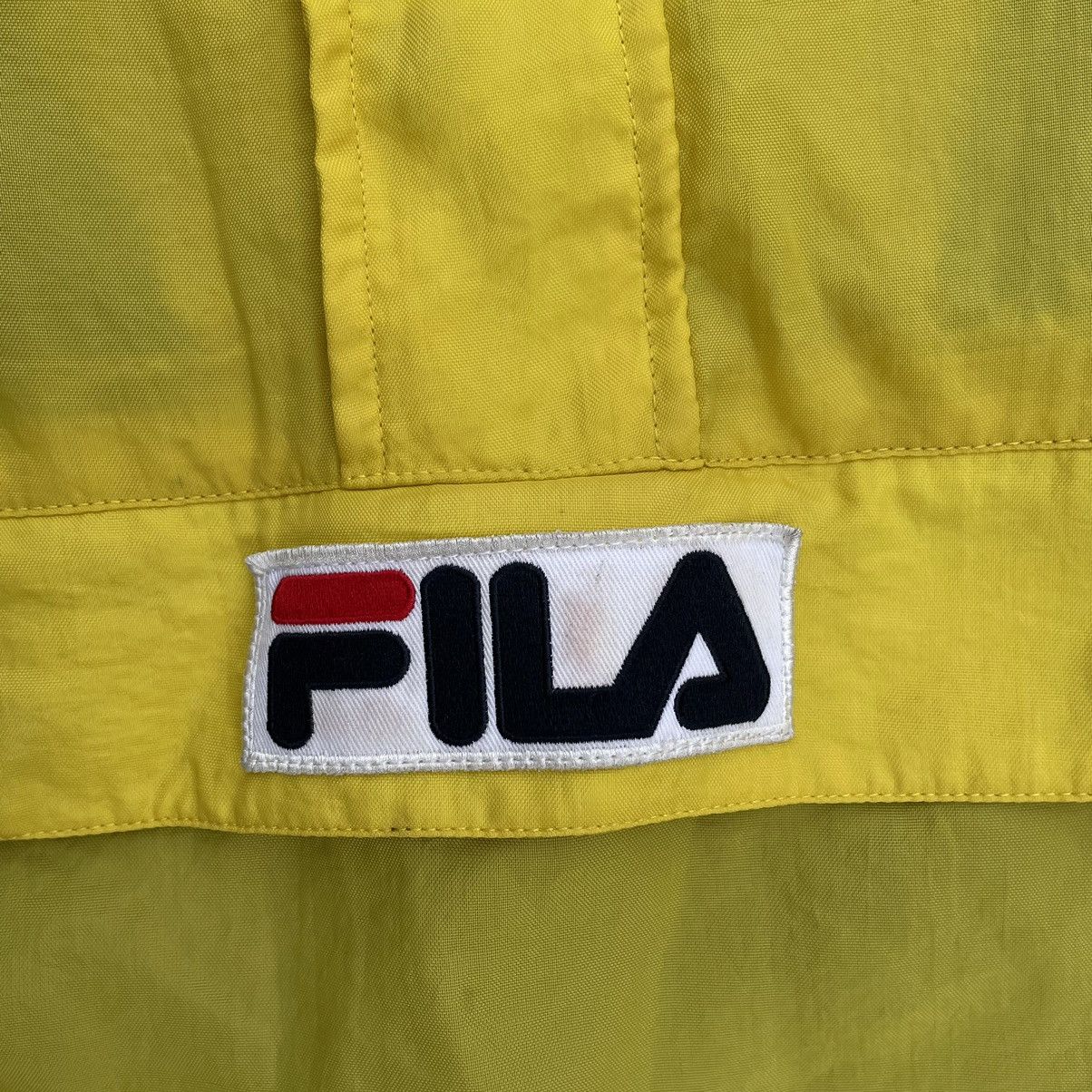 Fila × Vintage Vintage Fila Light Jacket Anorak Windbreaker Y2K 90s USA Size US M / EU 48-50 / 2 - 7 Thumbnail