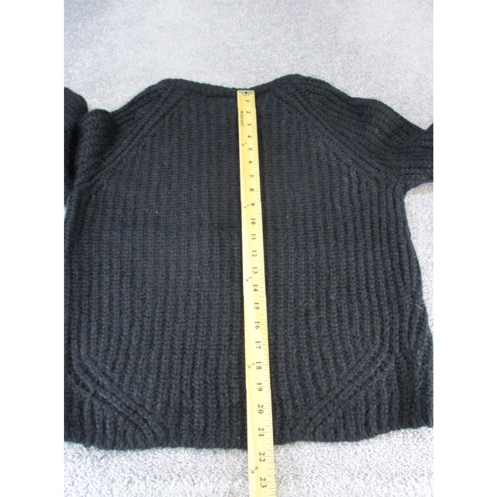 Armani Exchange VINTAGE Armani Exchange Sweater Womens 2XS Black Open-Knit Italian Pullover Long Sleeve Crew Neck Size XXS / US 00 / IT 34 - 7 Thumbnail