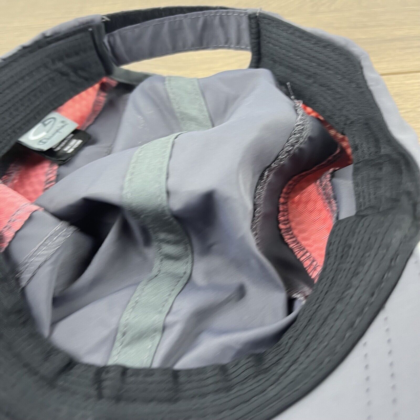 Champion Womens Running Hat Athletic Hat Gray Adjustable Hat Champion Size ONE SIZE - 12 Thumbnail