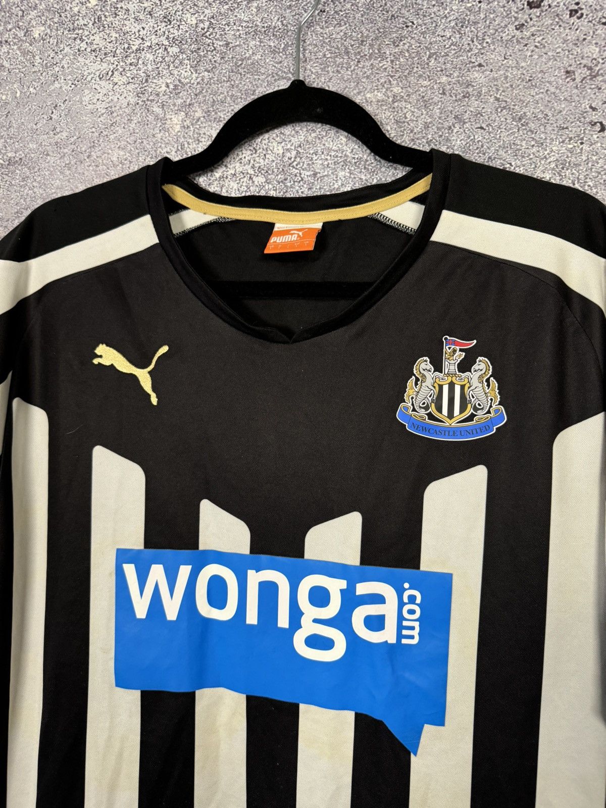 Puma × Vintage Newcastle United 2014/15 Puma soccer Jersey Large Size US L / EU 52-54 / 3 - 9 Thumbnail