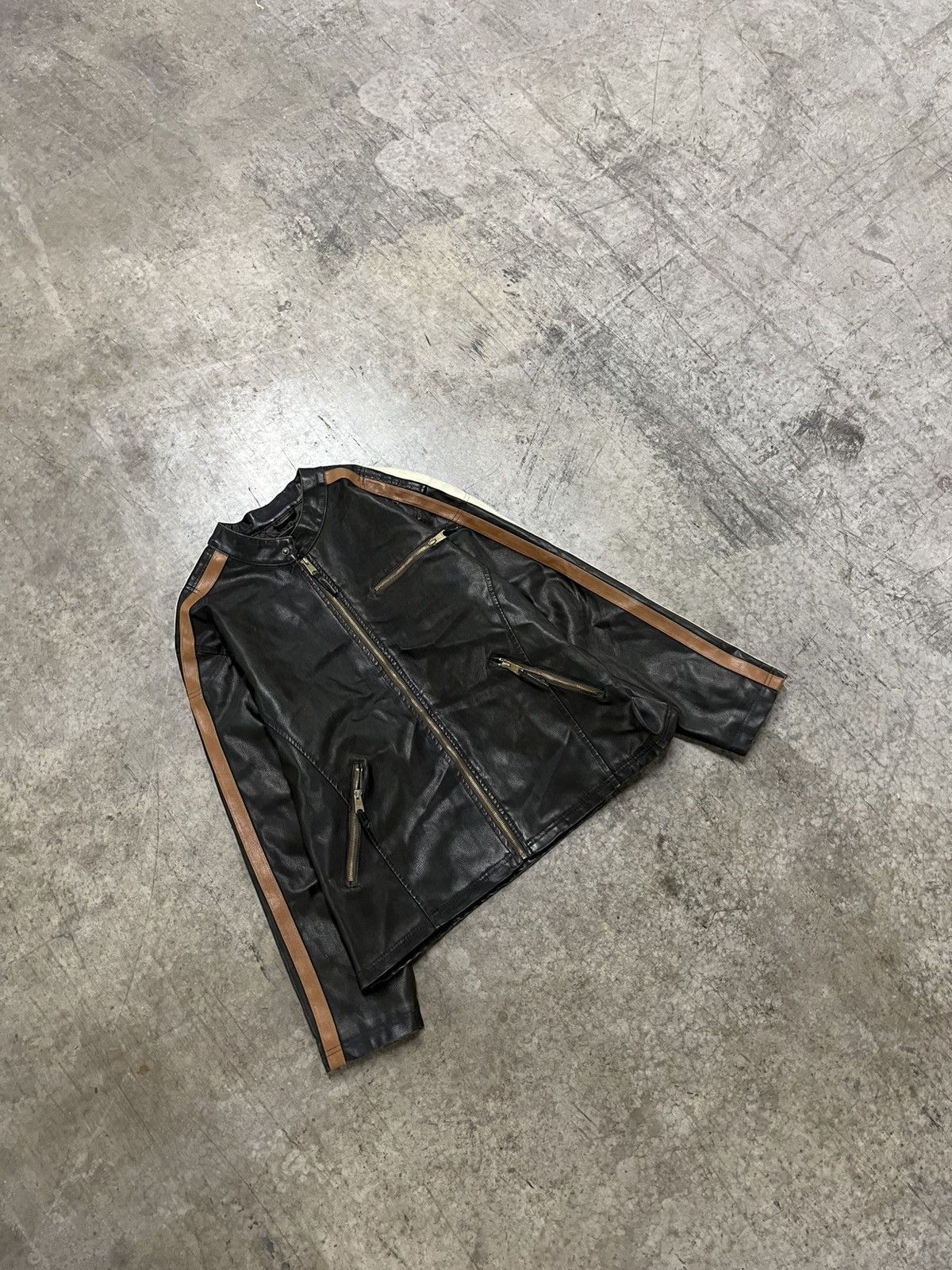 Vintage Leather moto jacket vintage streetwear hype rare biker Size US XL / EU 56 / 4 - 2 Thumbnail