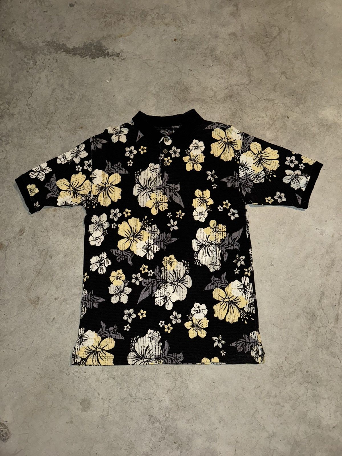 Ocean Pacific Vintage Y2K Ocean Pacific Hawaiian Waffle Knit Floral Polo Size US M / EU 48-50 / 2 - 1 Thumbnail