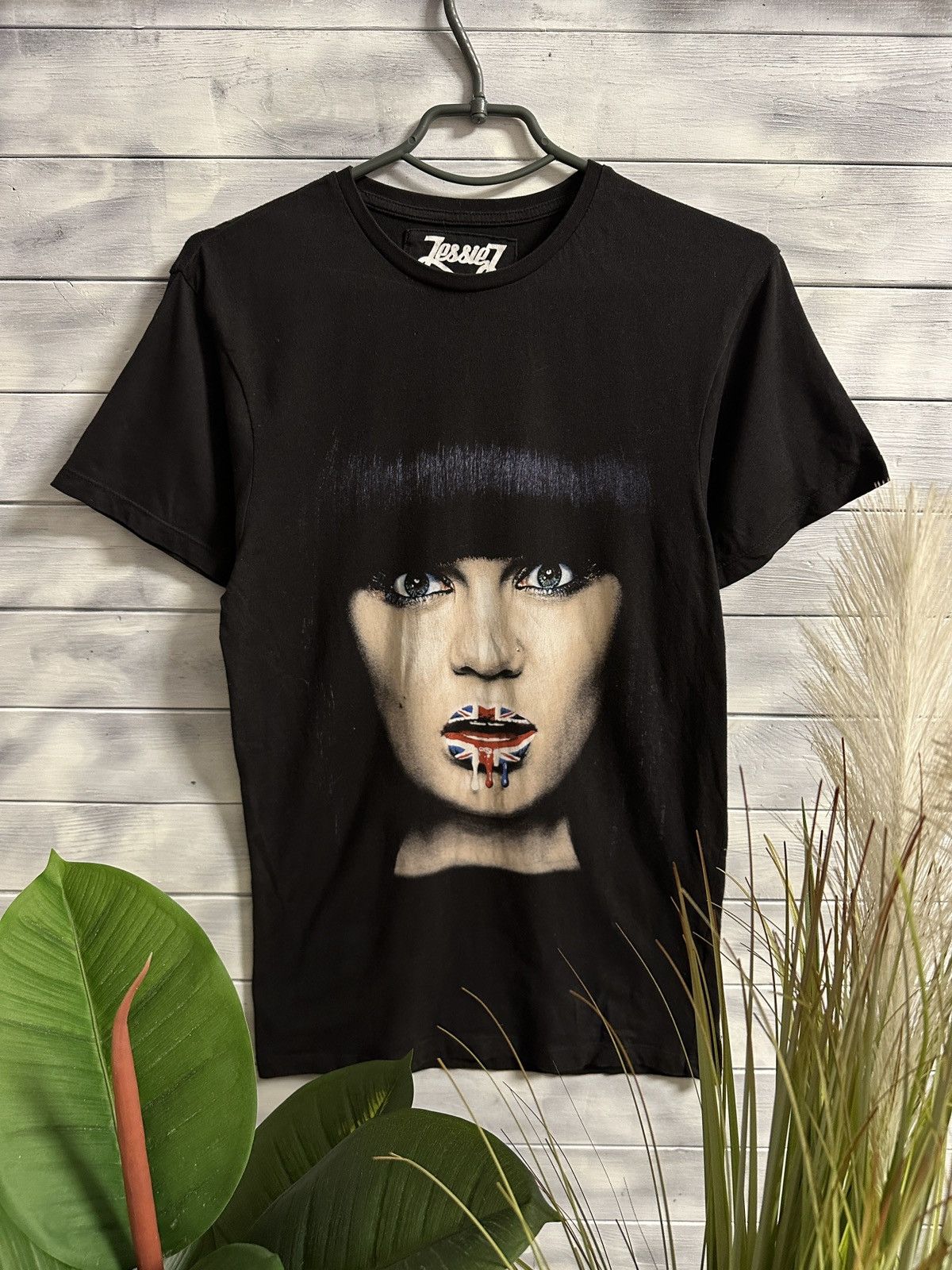 Band Tees Rare T-Shirt Jessie J 2011 Band Tees Size US S / EU 44-46 / 1 - 1 Thumbnail