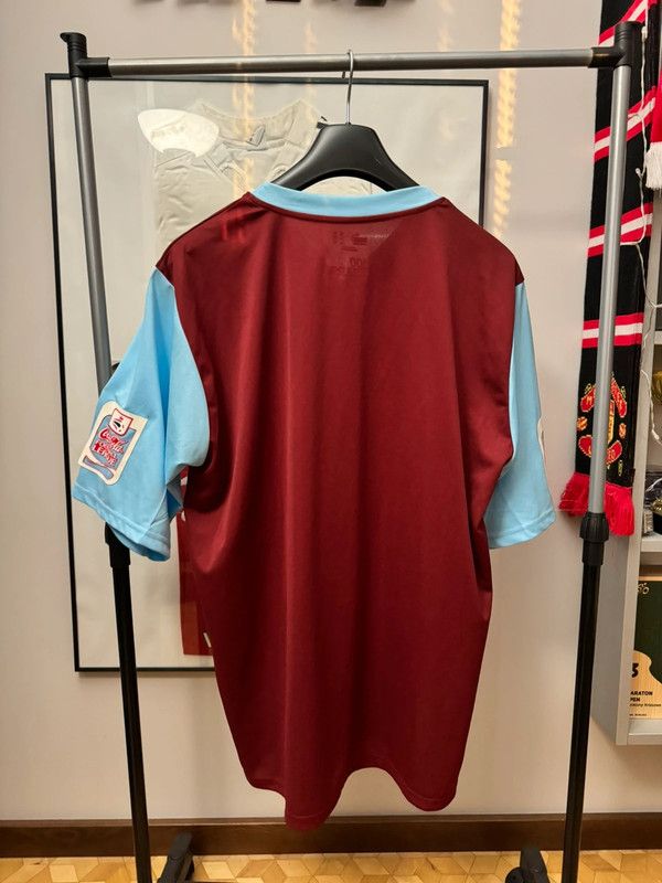 Puma × Vintage Puma Burnley FC Home Jersey Championship Patch XXL Size US XXL / EU 58 / 5 - 2 Thumbnail