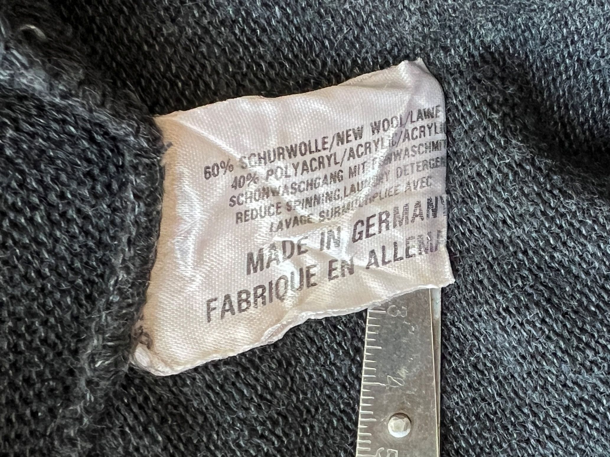 Carlo Colucci VINTAGE CARLO COLUCCI WOOL V-NECK SWEATER Size US L / EU 52-54 / 3 - 9 Thumbnail