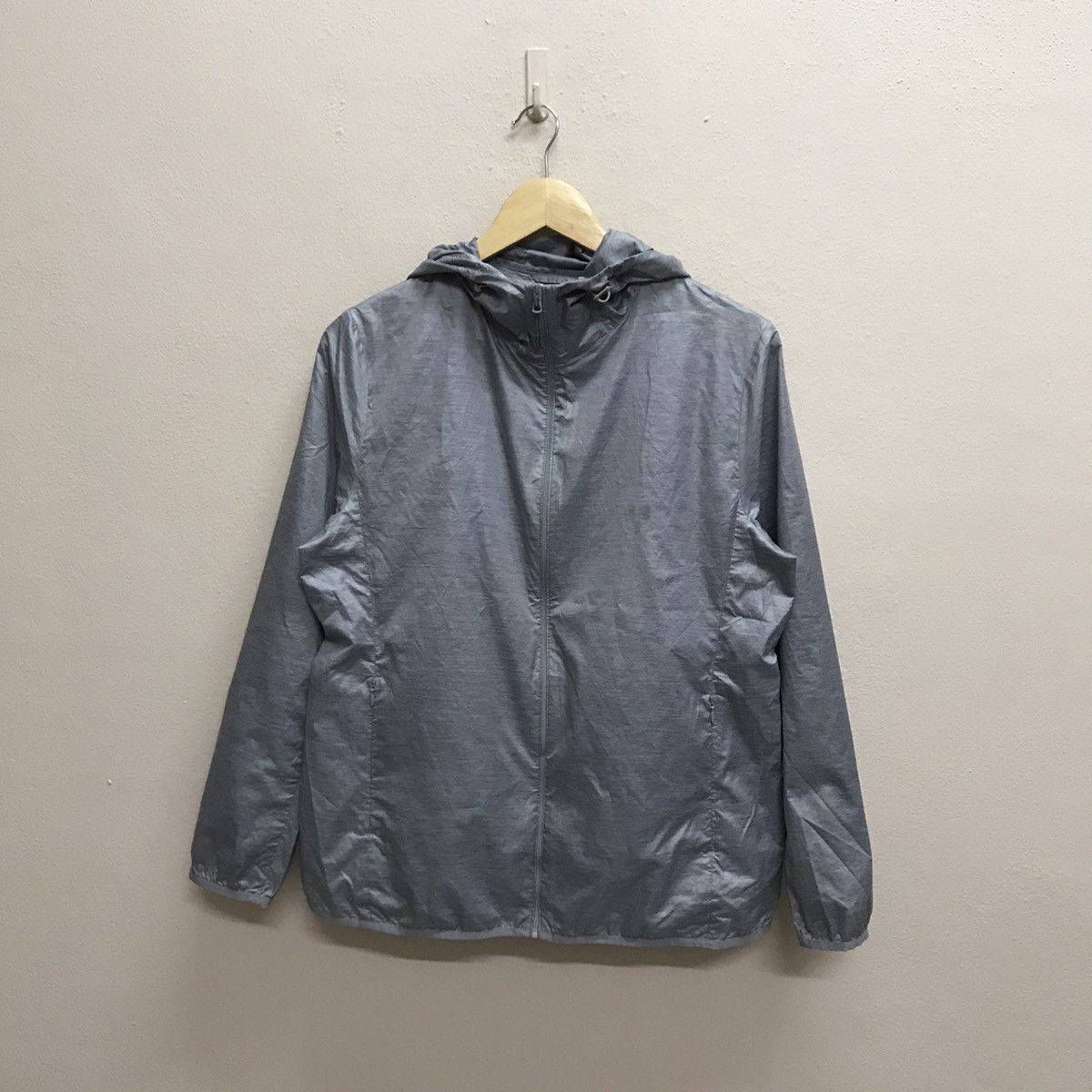 Japanese Brand Uniqlo Running Windbreaker Jacket Hoodie Size S / US 4 / IT 40 - 9 Thumbnail