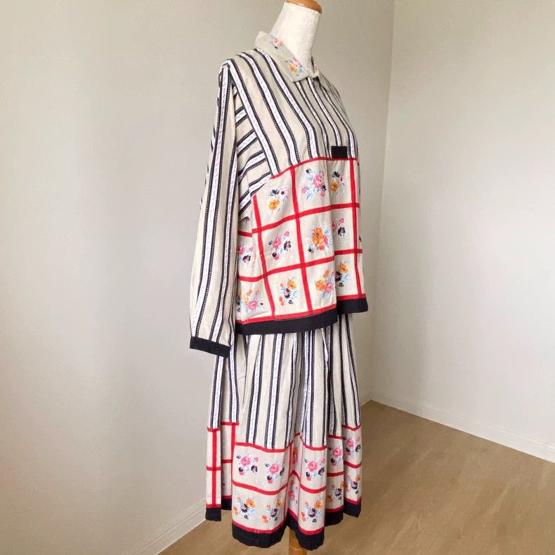 Issey Miyake Issey Miyake Retro patchwork flower top Size M / US 6-8 / IT 42-44 - 2 Thumbnail