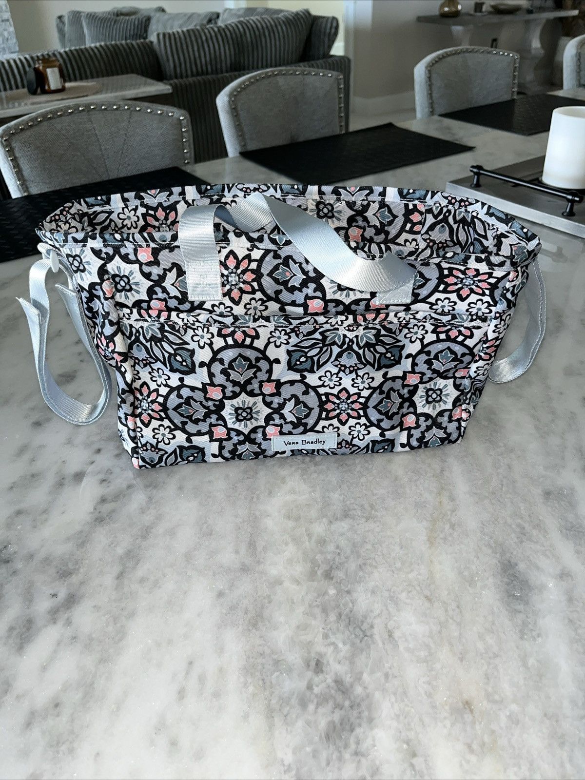 Vera Bradley Vera Bradley Lunch/Tote 14 1/2 x 8 1/2 New no Tags Size ONE SIZE - 9 Thumbnail