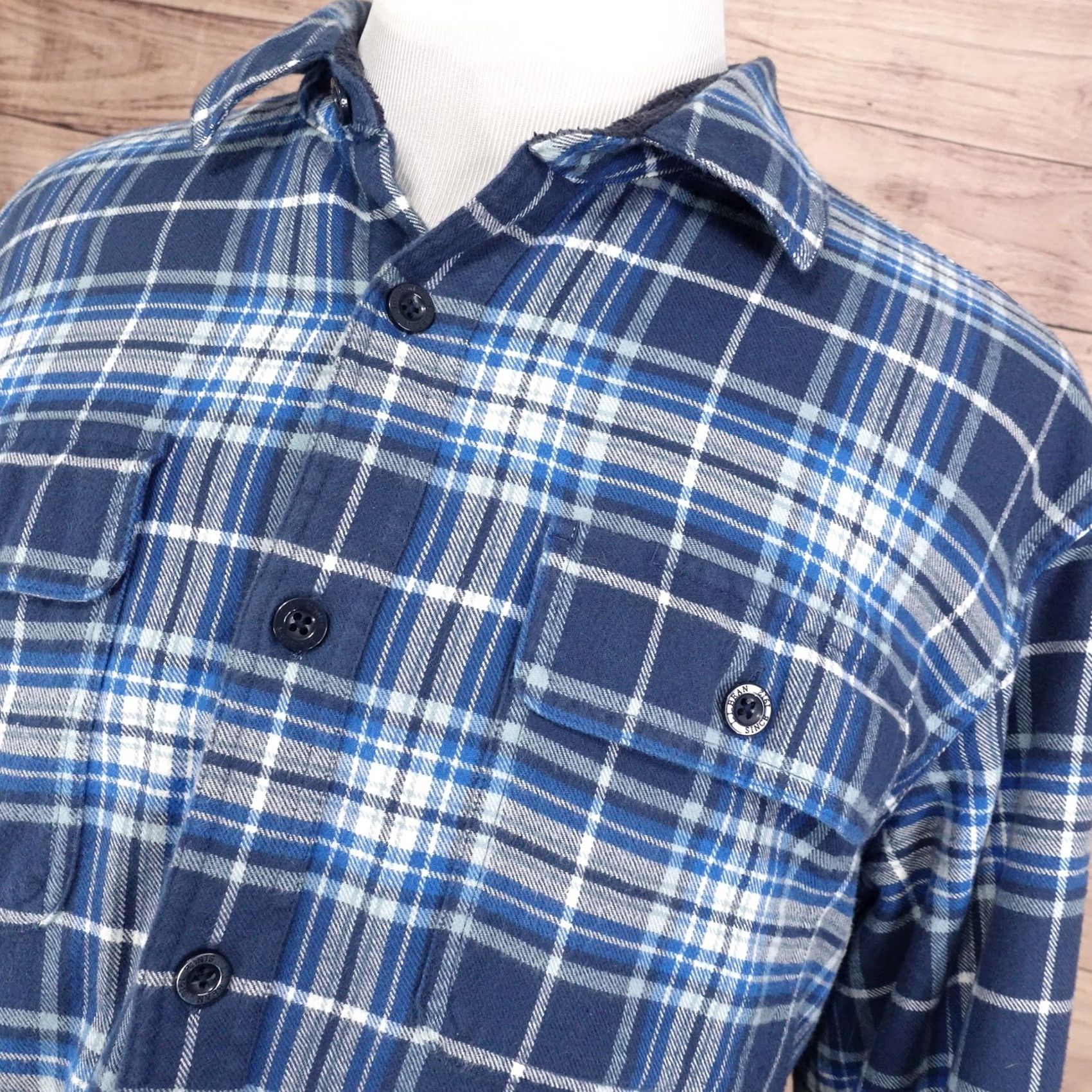 Vintage LL BEAN TRADITIONAL FIT FLEECE LINED FLANNEL BUTTON DOWN SHIRT MENS SIZE XL BLUE PLAID COTTON REGULAR FIT, WARM, BUTTON-UP, COLLARED, LONG SLEEVE Size US XL / EU 56 / 4 - 2 Thumbnail